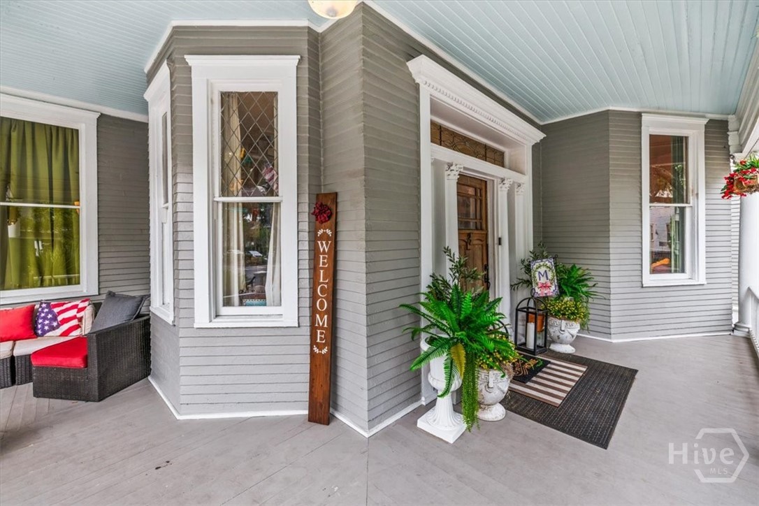 Homes for sale in Savannah, GA | 120 W 37Th St, Savannah, GA 31401 | MLS# SA356941