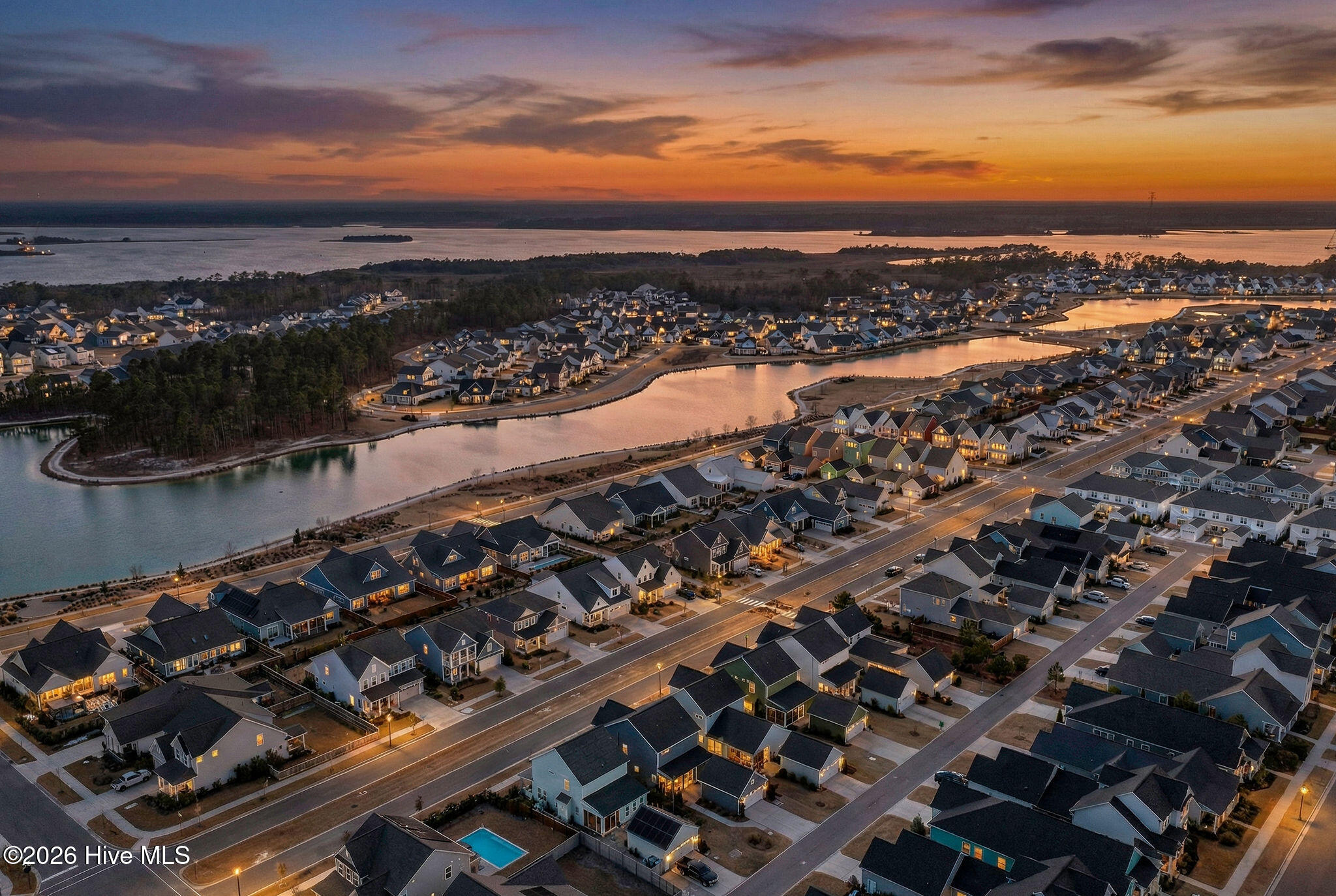 100554120 | Photo 55