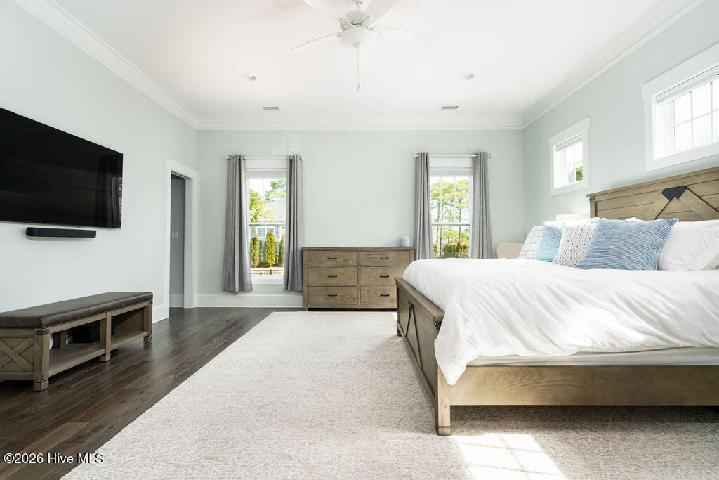 100561843 | Photo 27