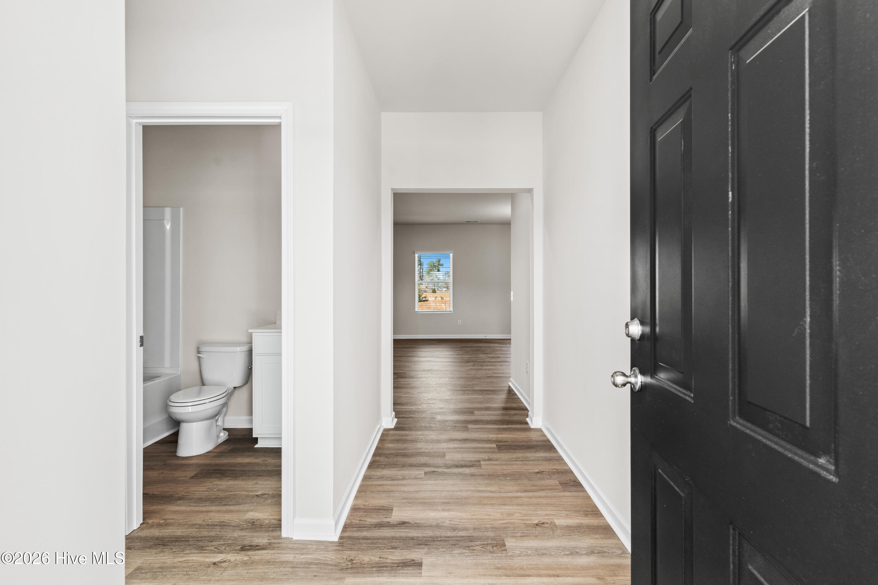 100538604 | Photo 10