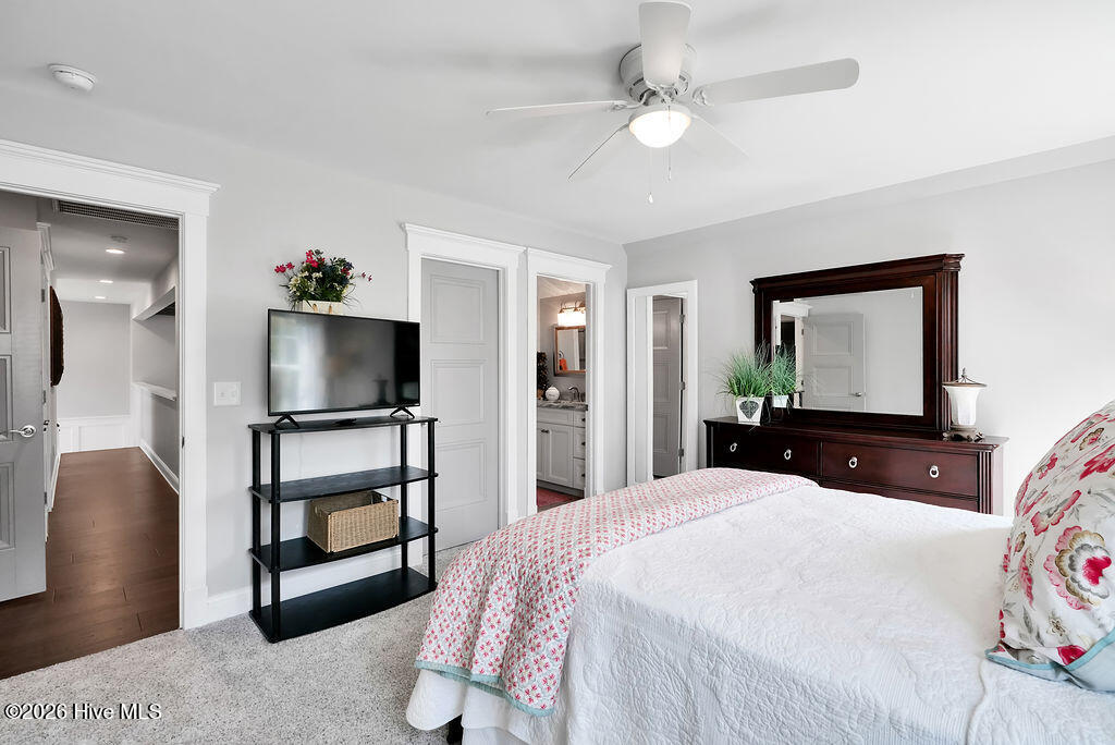 100562480 | Photo 42