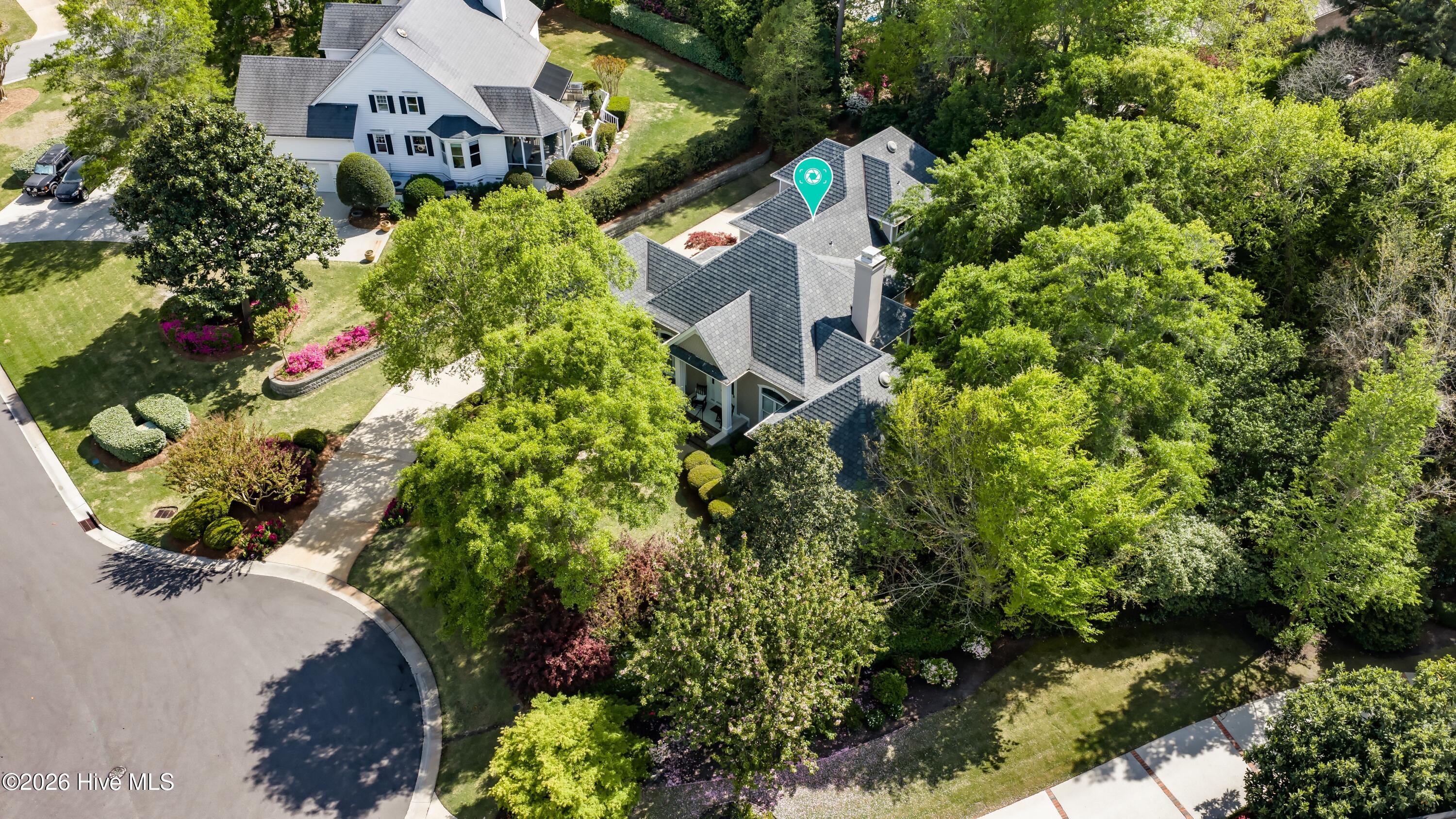 100566013 | Photo 60