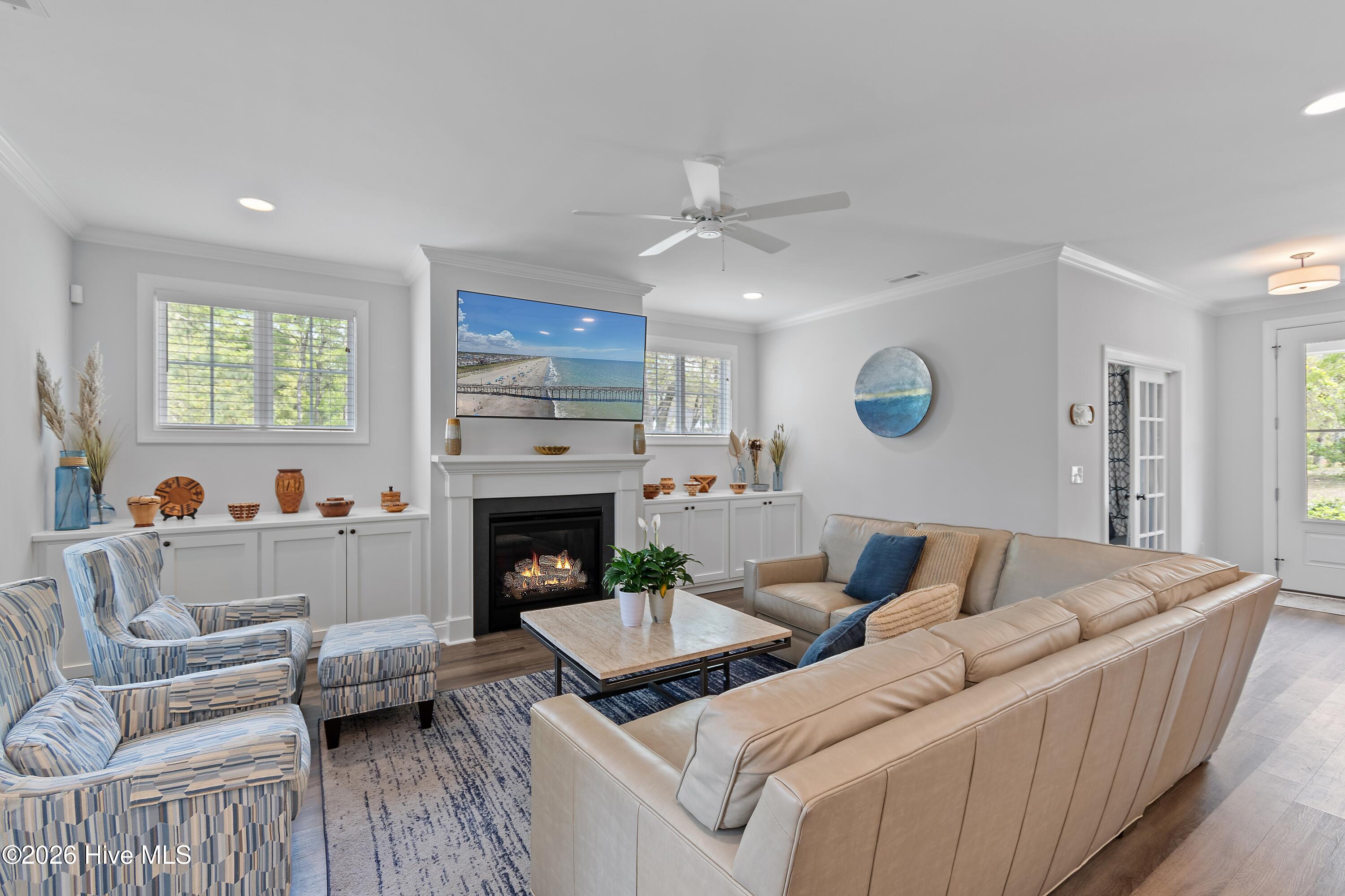 100565017 | Photo 11