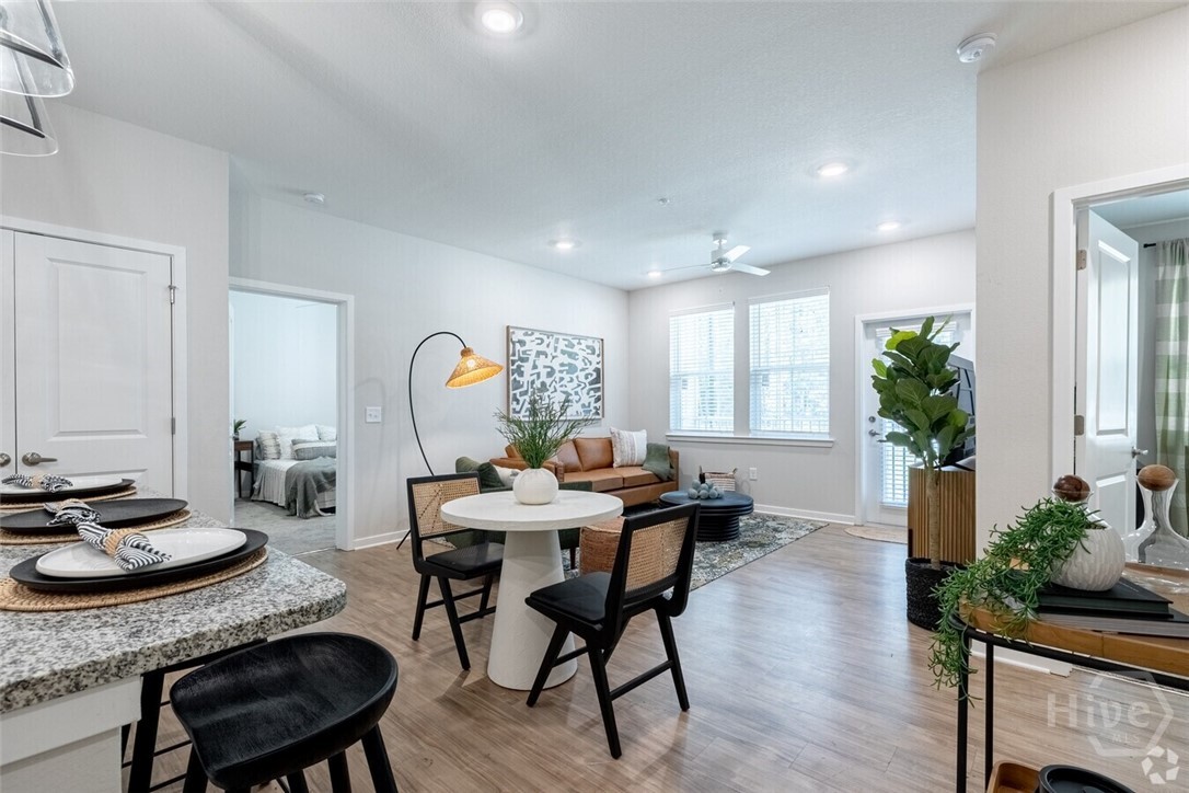 5670 Ogeechee Road UNIT Oak, Savannah, GA, 31405