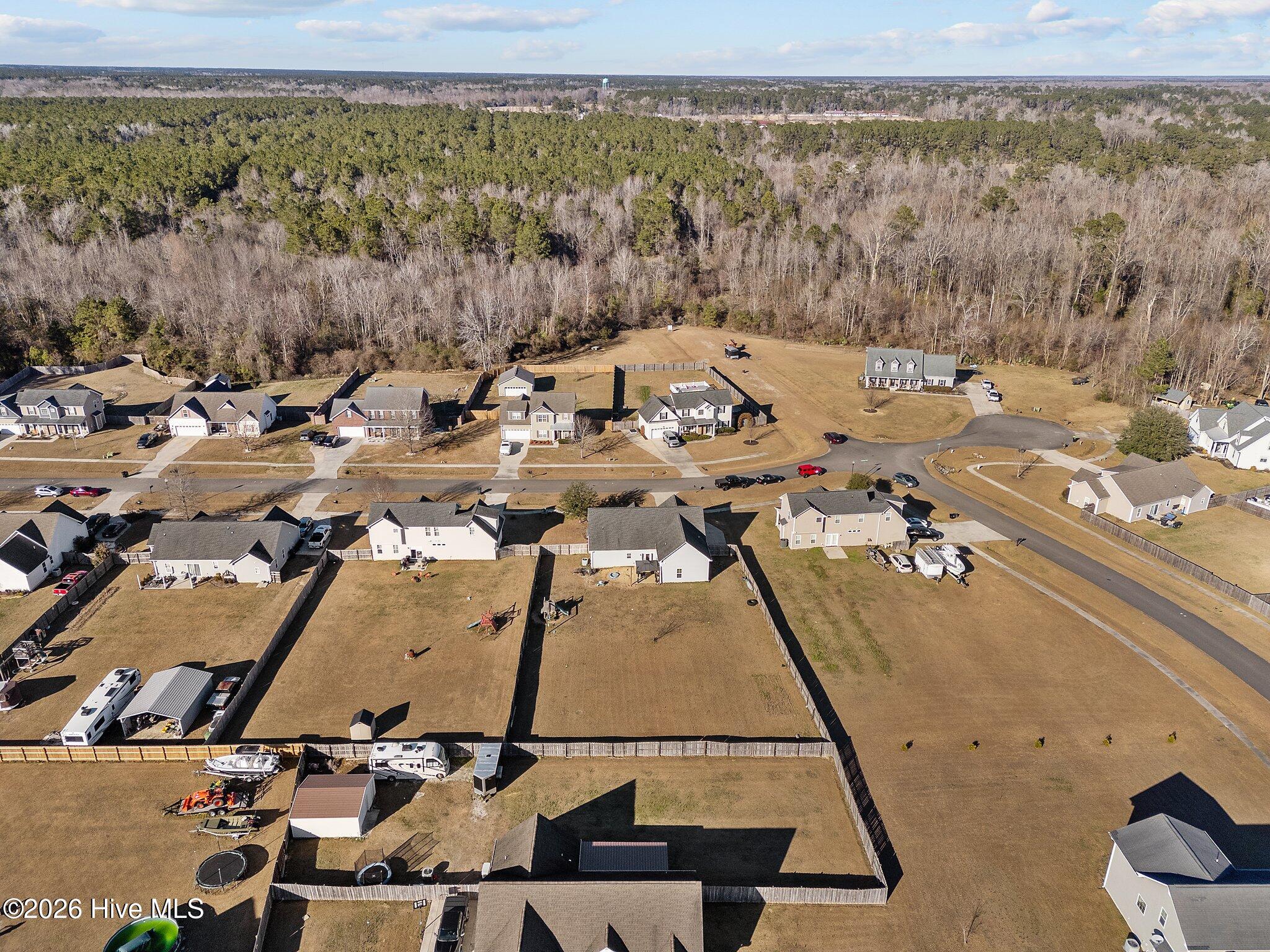 100561323 | Photo 45