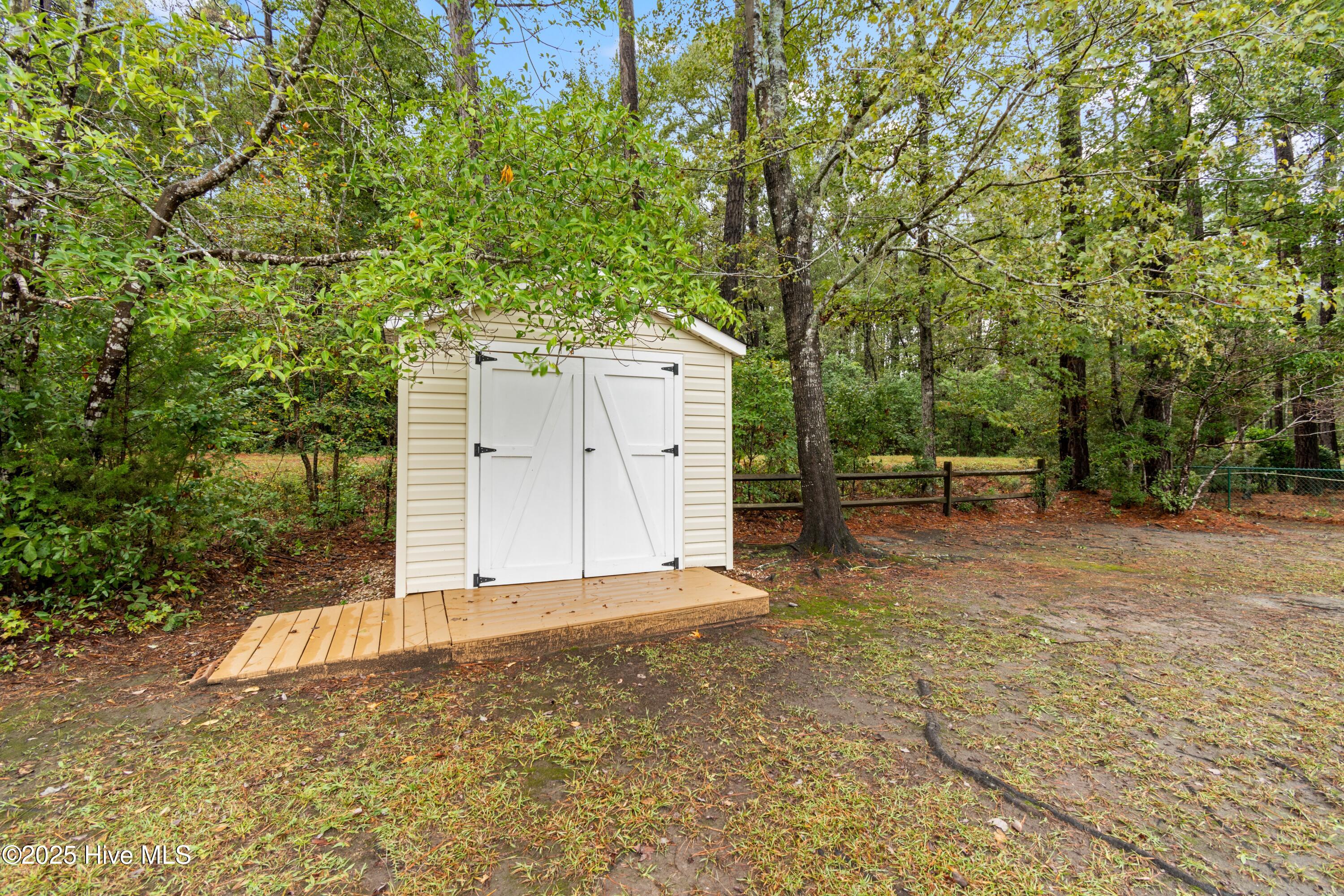 100537026 | Photo 31