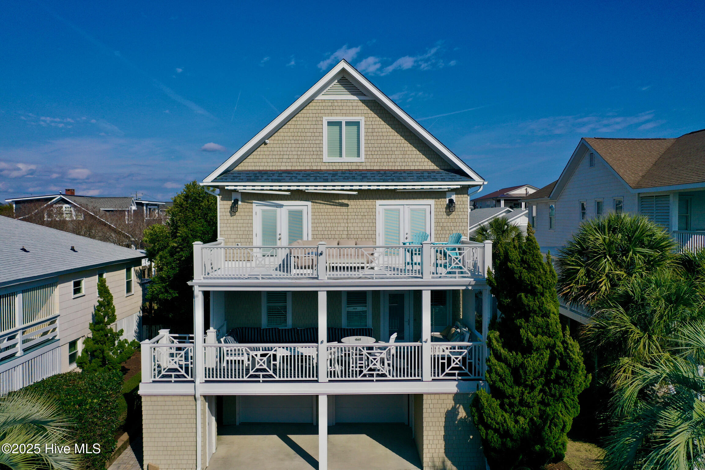 100543231 | Photo 82