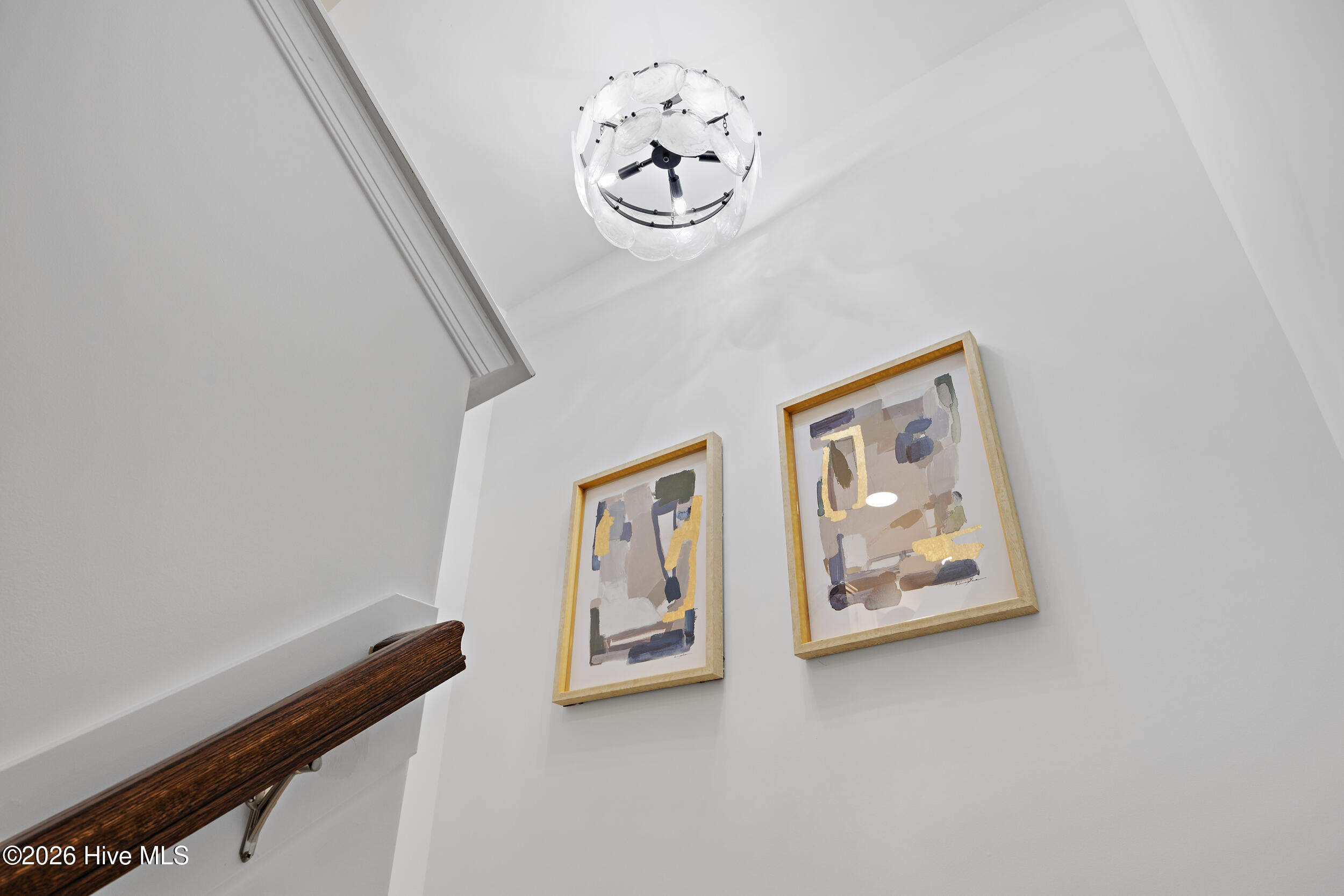 100554590 | Photo 27