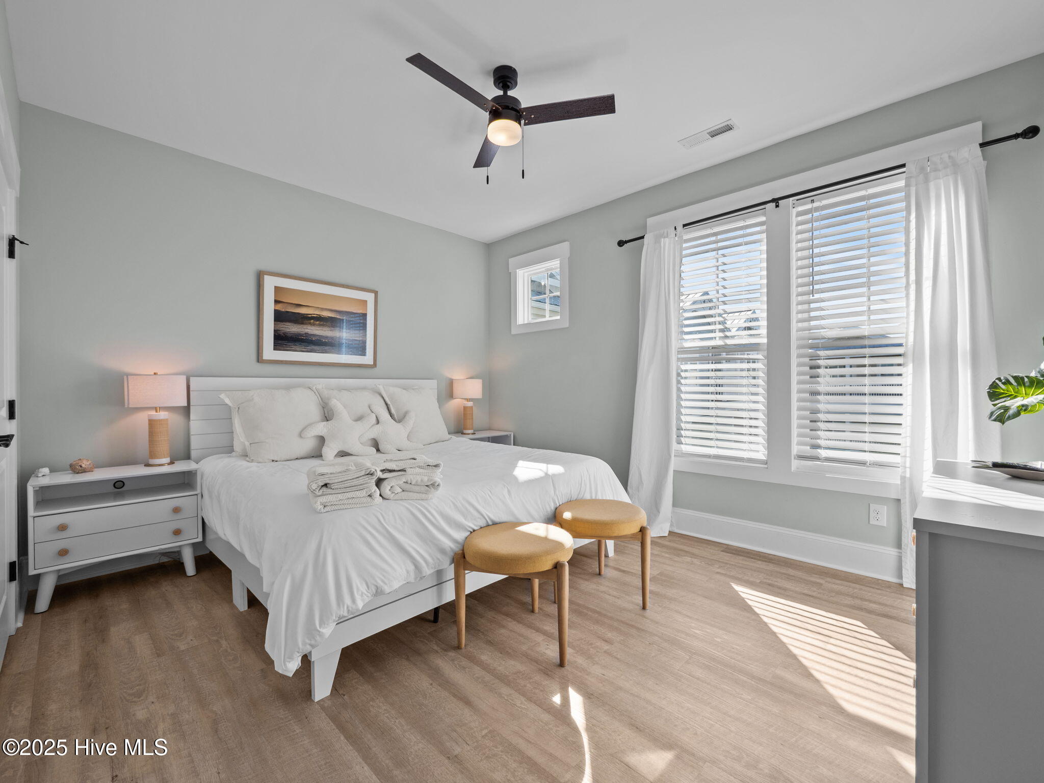 100535582 | Photo 37