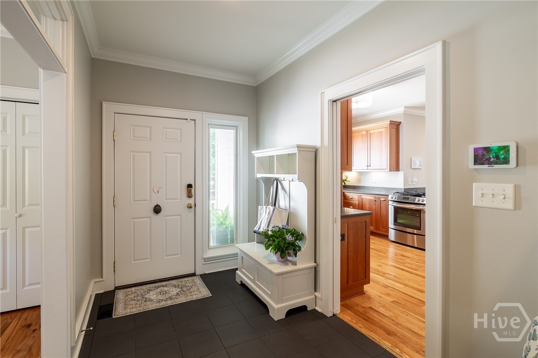 385 Woodward Way