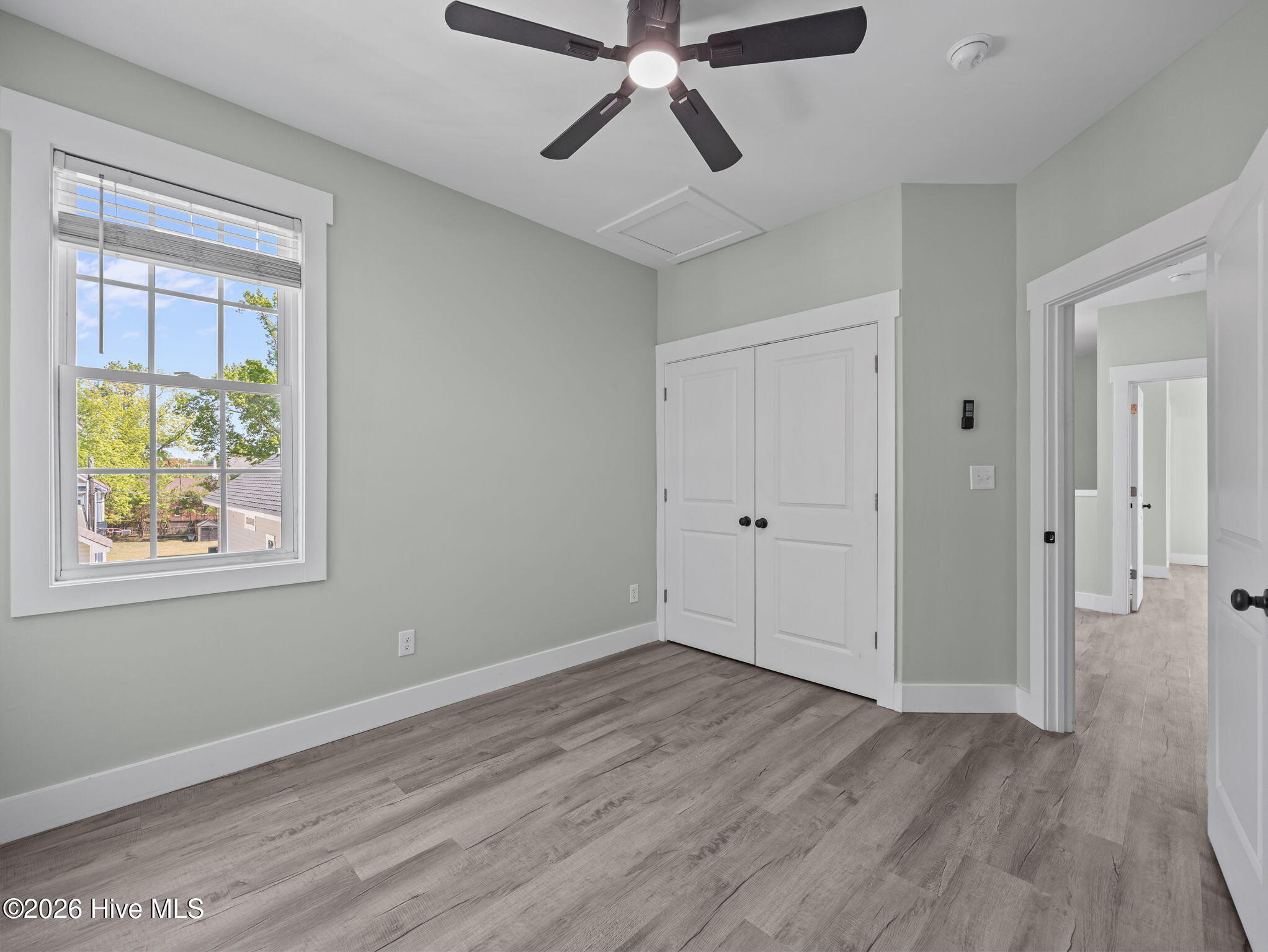 100566341 | Photo 55