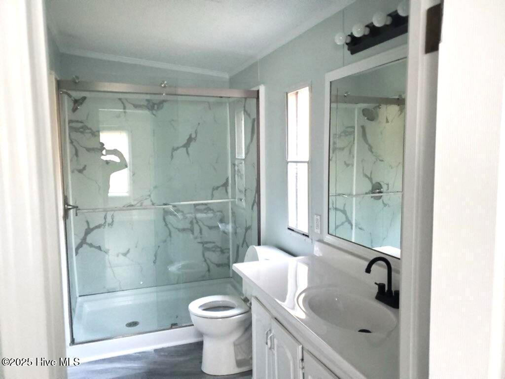 106 Summit Ridge Drive, Rocky Point, NC 28457 – photo 6: master ba vacant