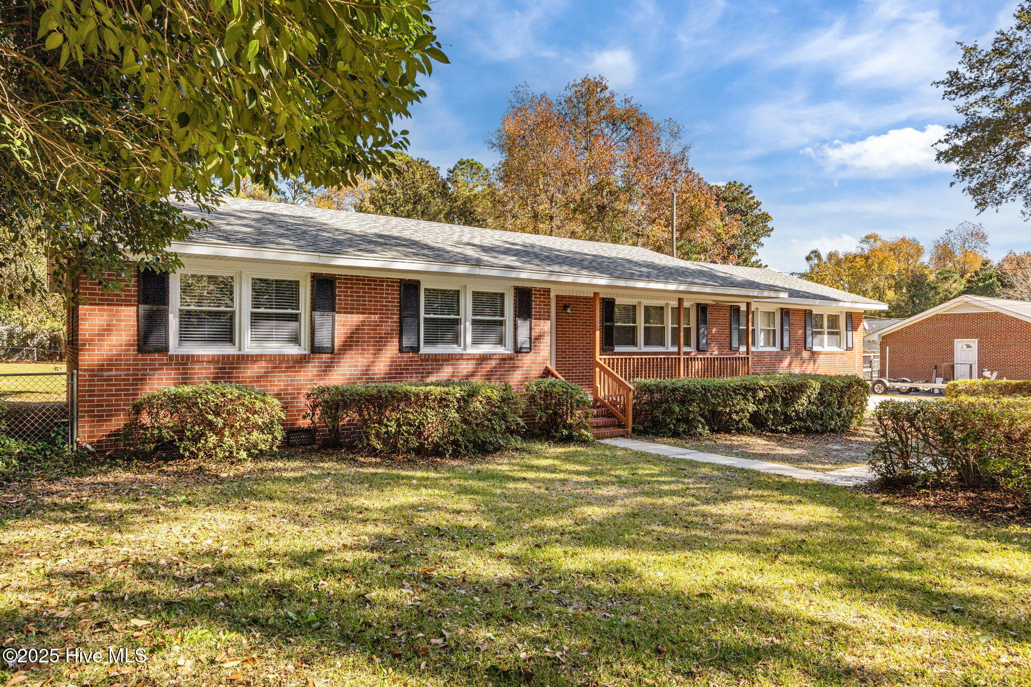 100540435 | Photo 39