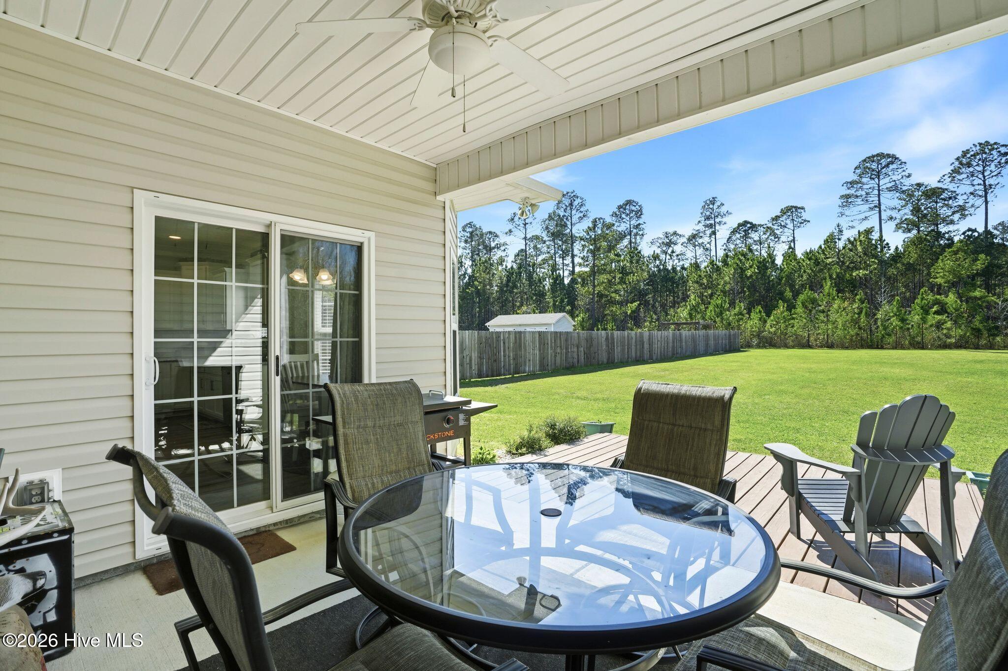 100563818 | Photo 41