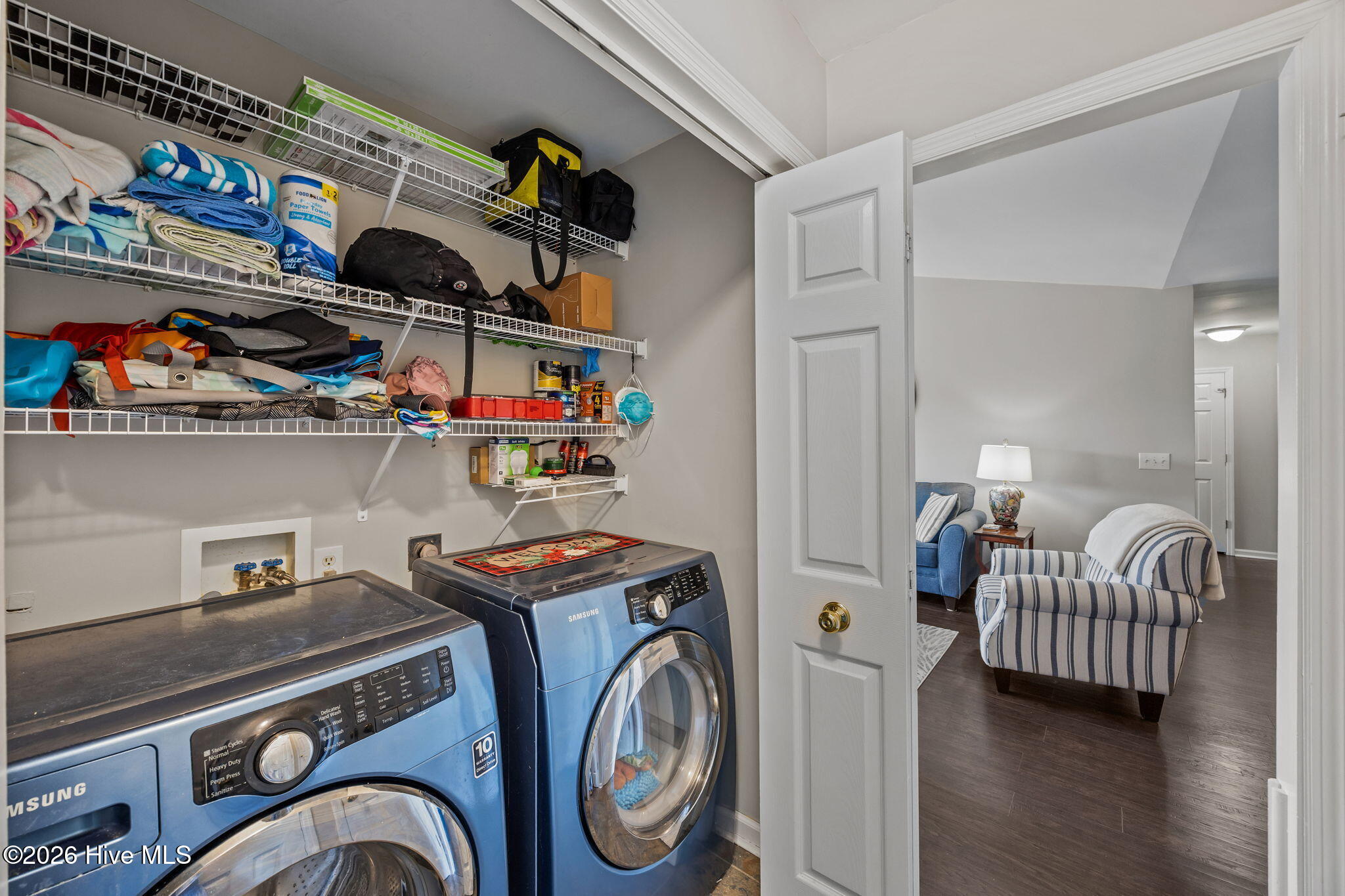 100559515 | Photo 33