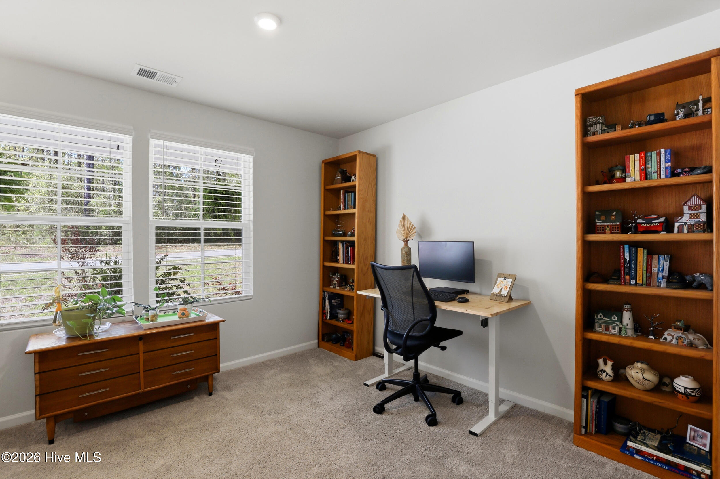 100565948 | Photo 30