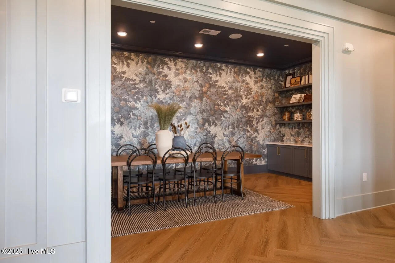 100539902 | Photo 32