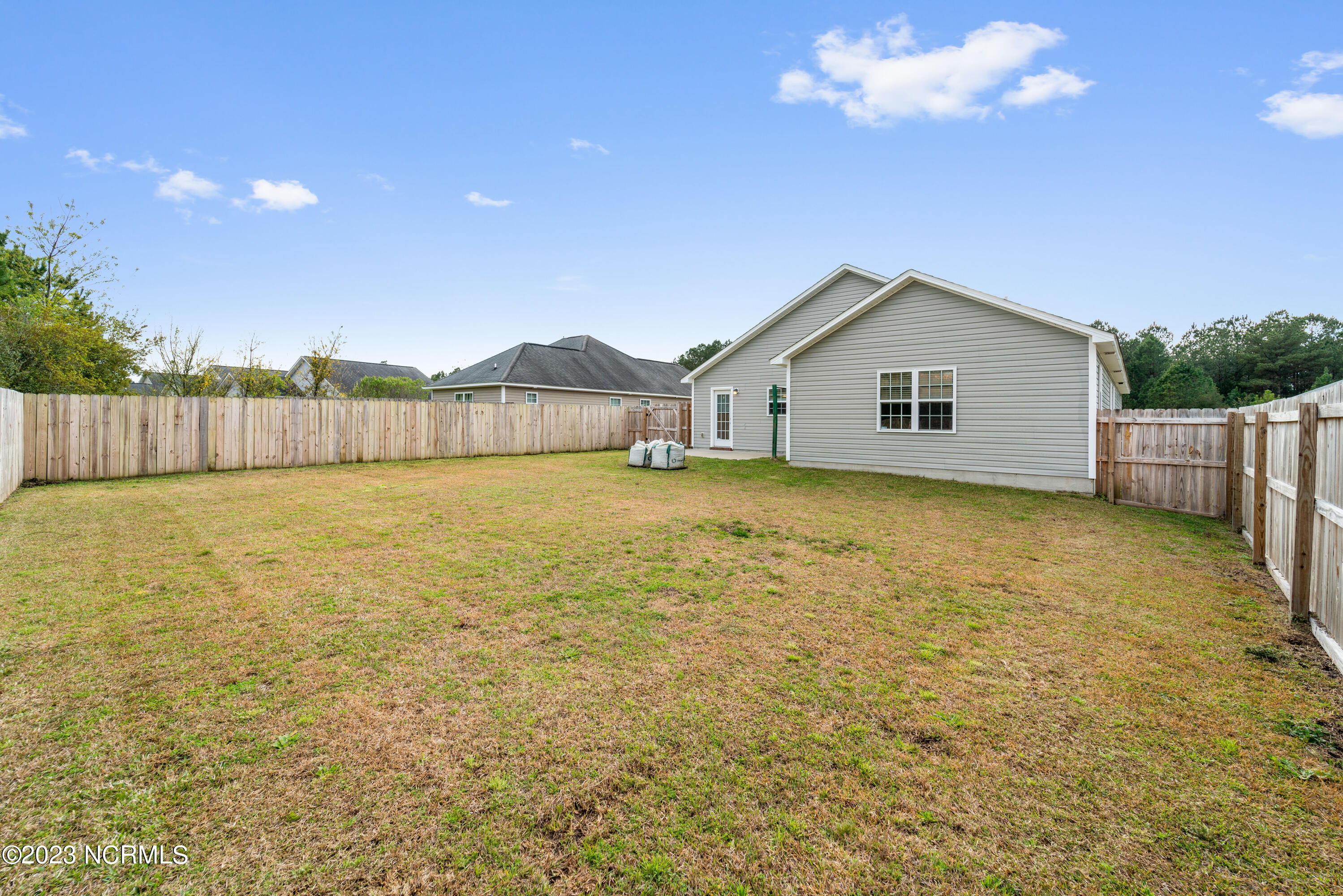 100564586 | Photo 18