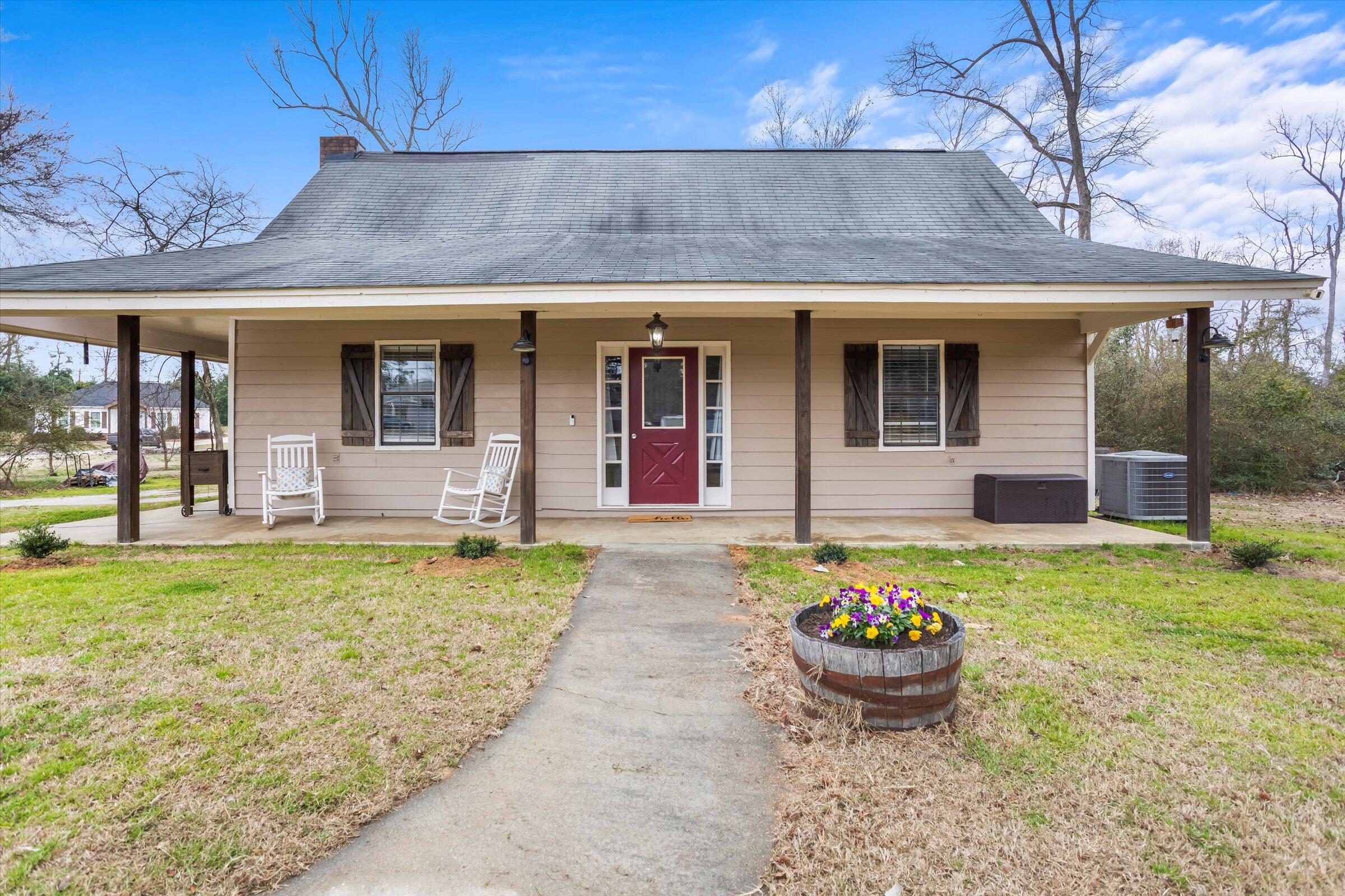 Homes for sale in Waynesboro, GA | 205 Live Oak Dr, Waynesboro, GA 30830 | MLS# 98253054
