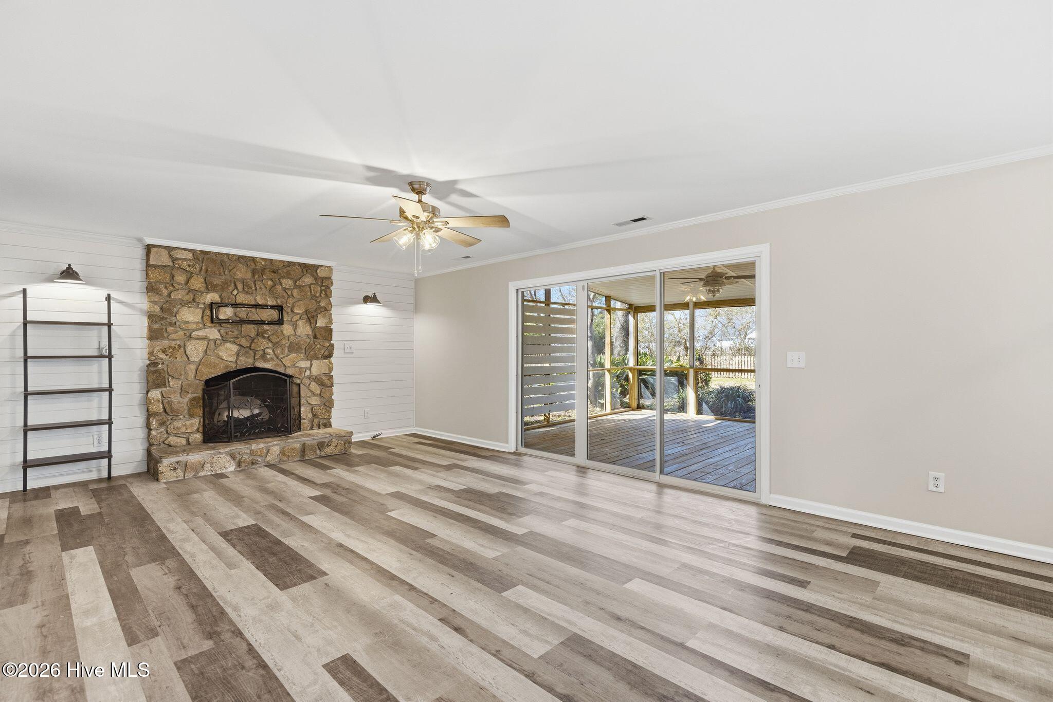 100554538 | Photo 30