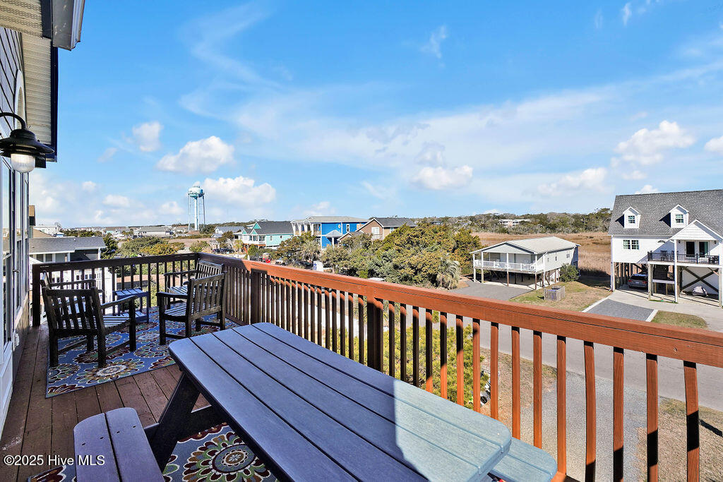 100529088 | Photo 105