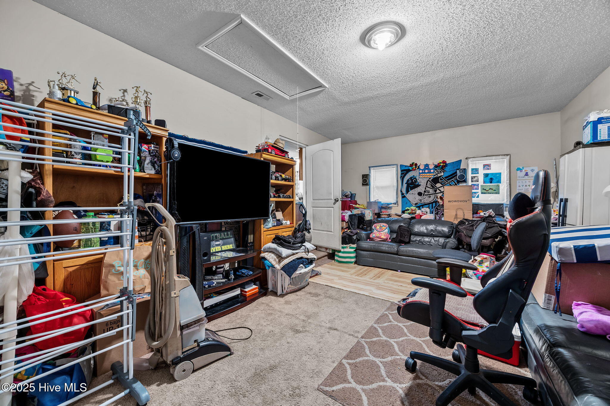 100545401 | Photo 16