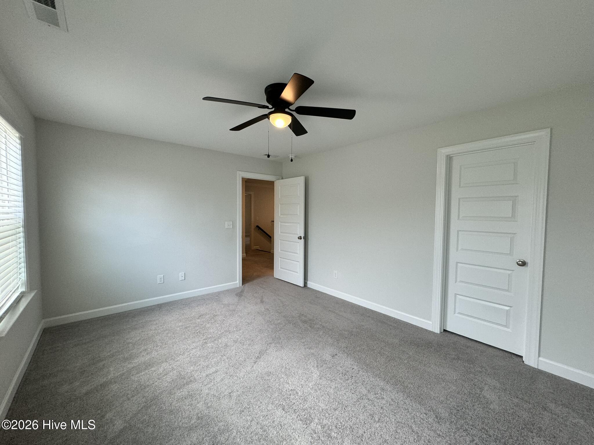 100558749 | Photo 30