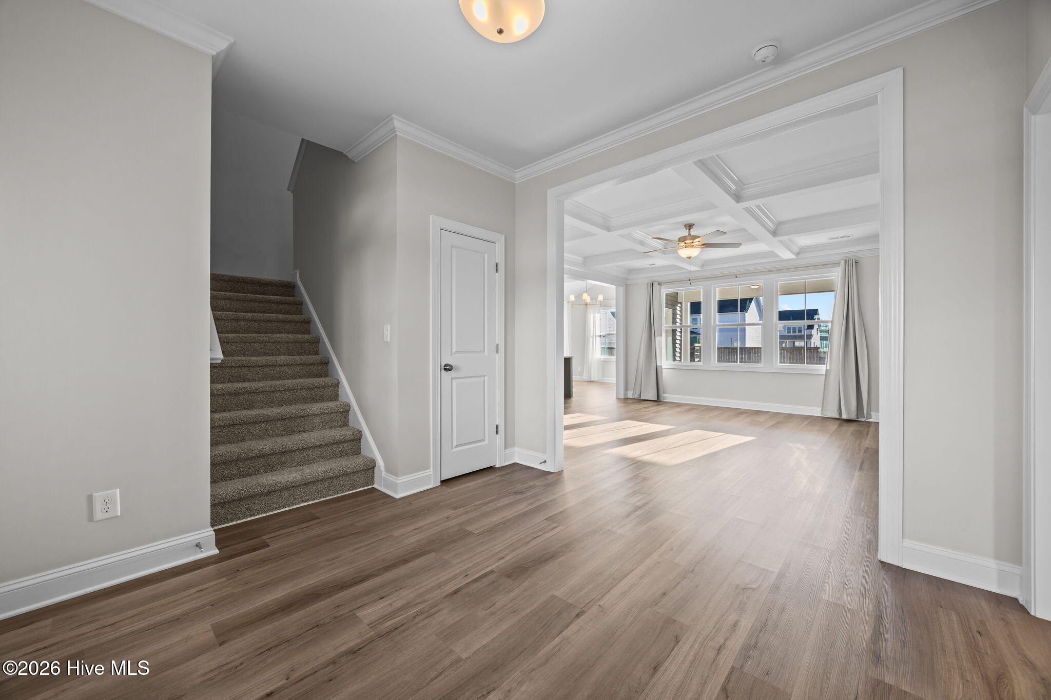 100550505 | Photo 34