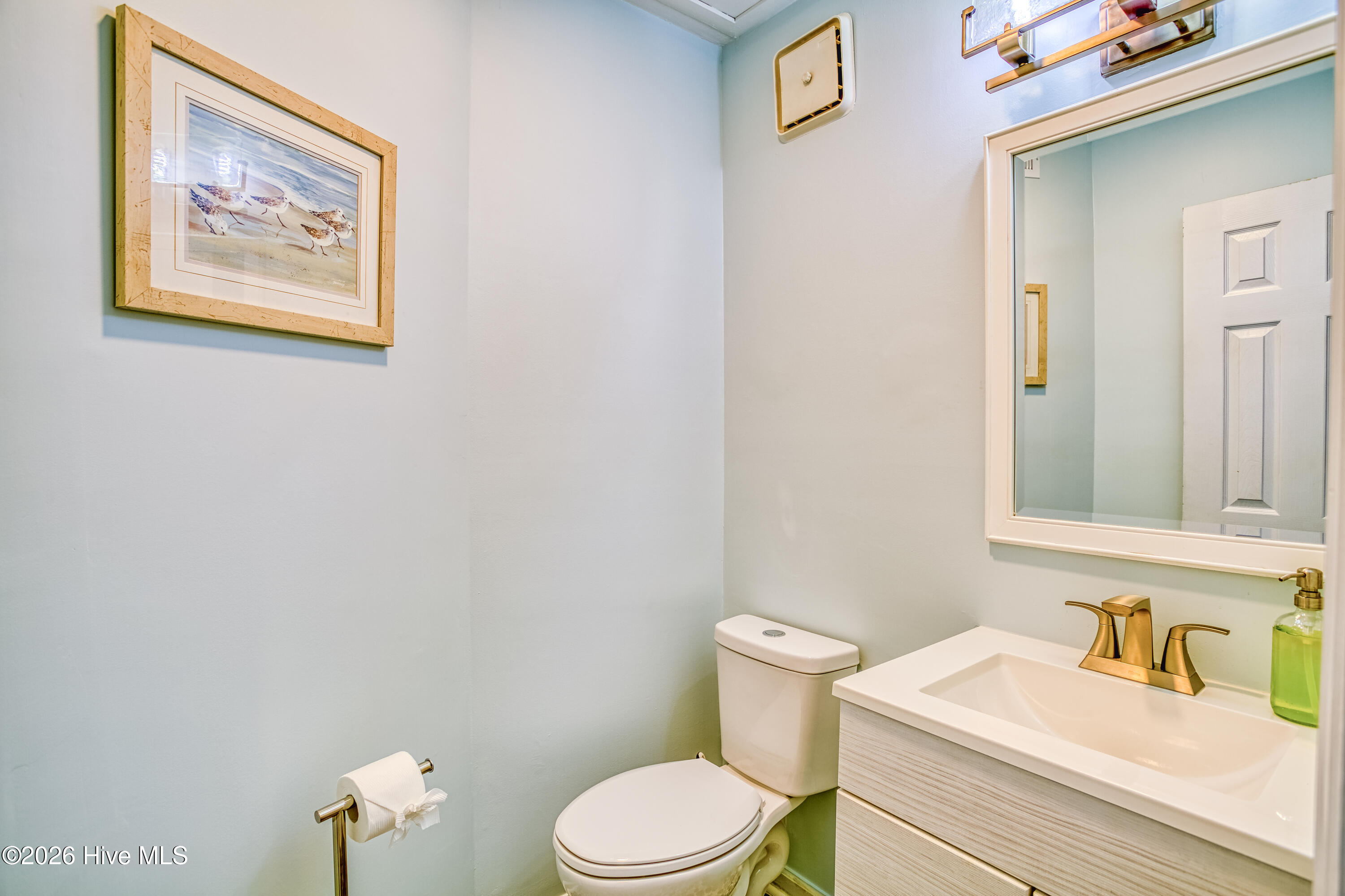 100558011 | Photo 14