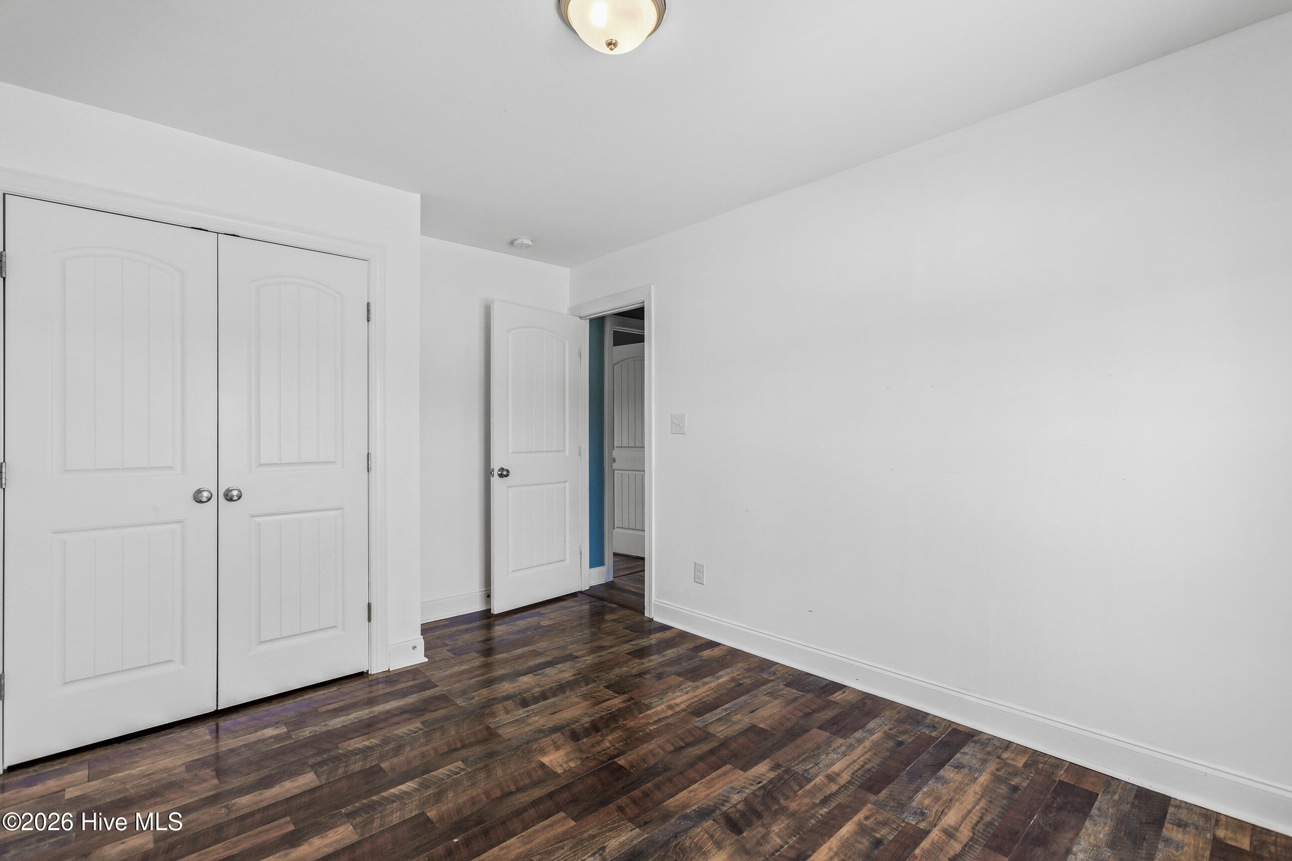 100567731 | Photo 28