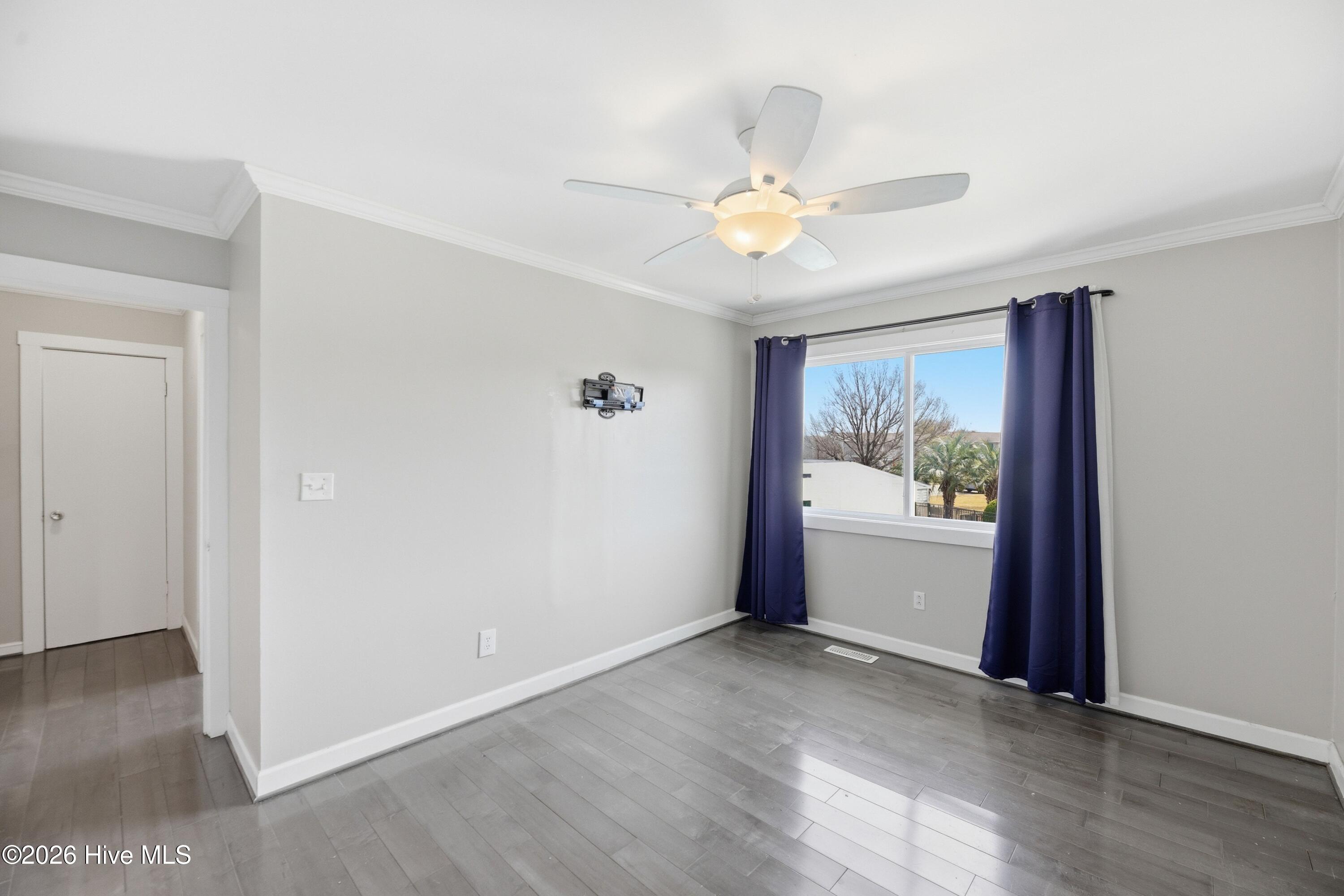 100559841 | Photo 19