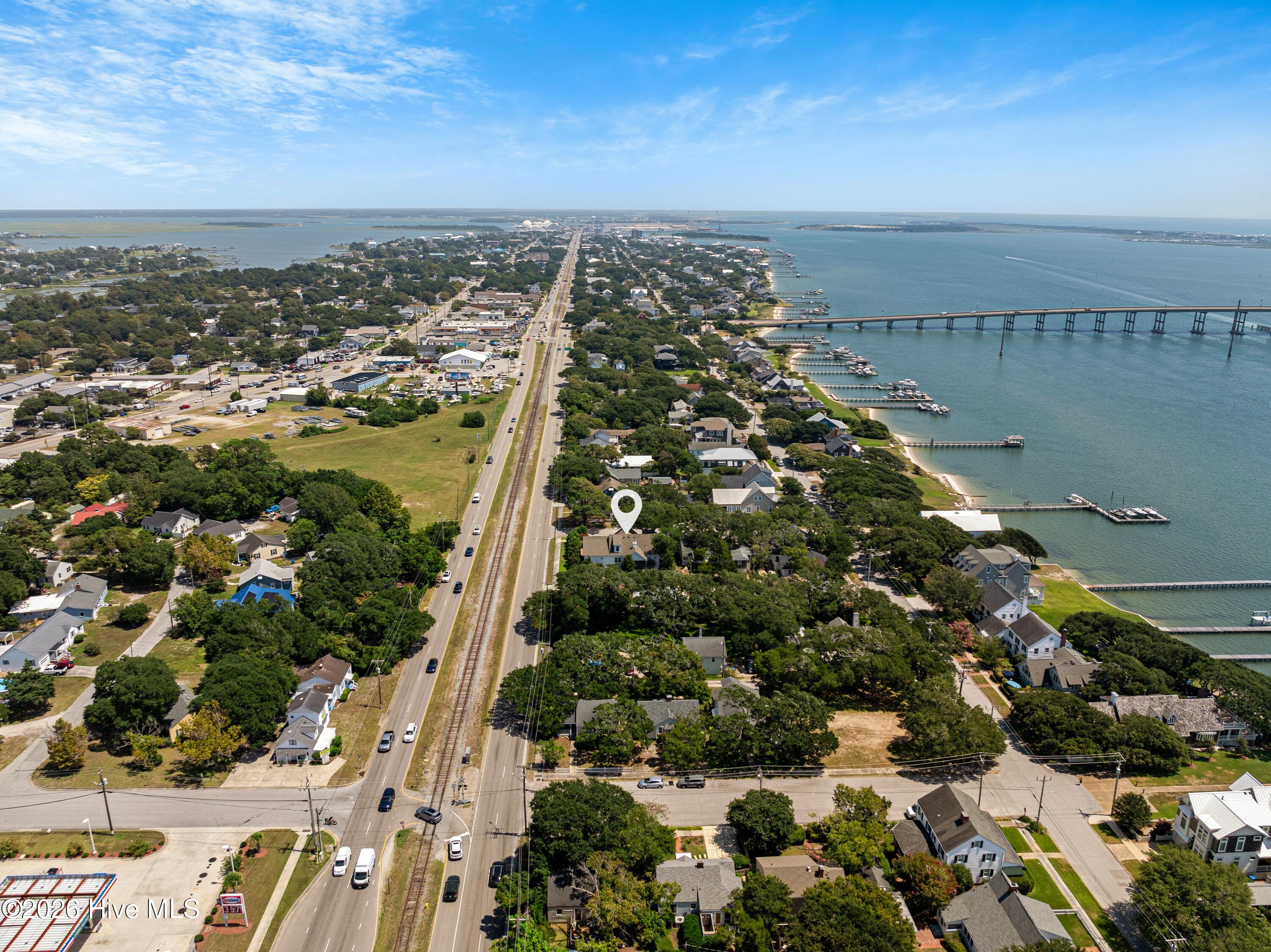 100 S 27th Street,Morehead City