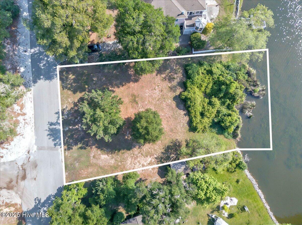 100507999 | Photo 12