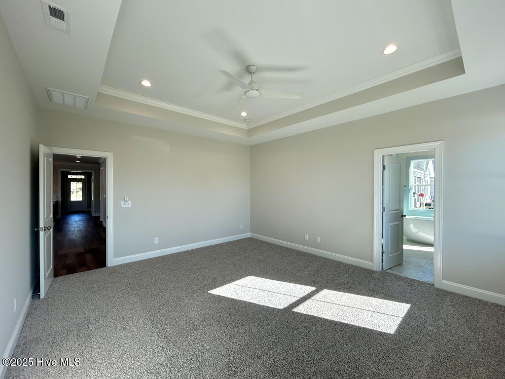 100510187 | Photo 42