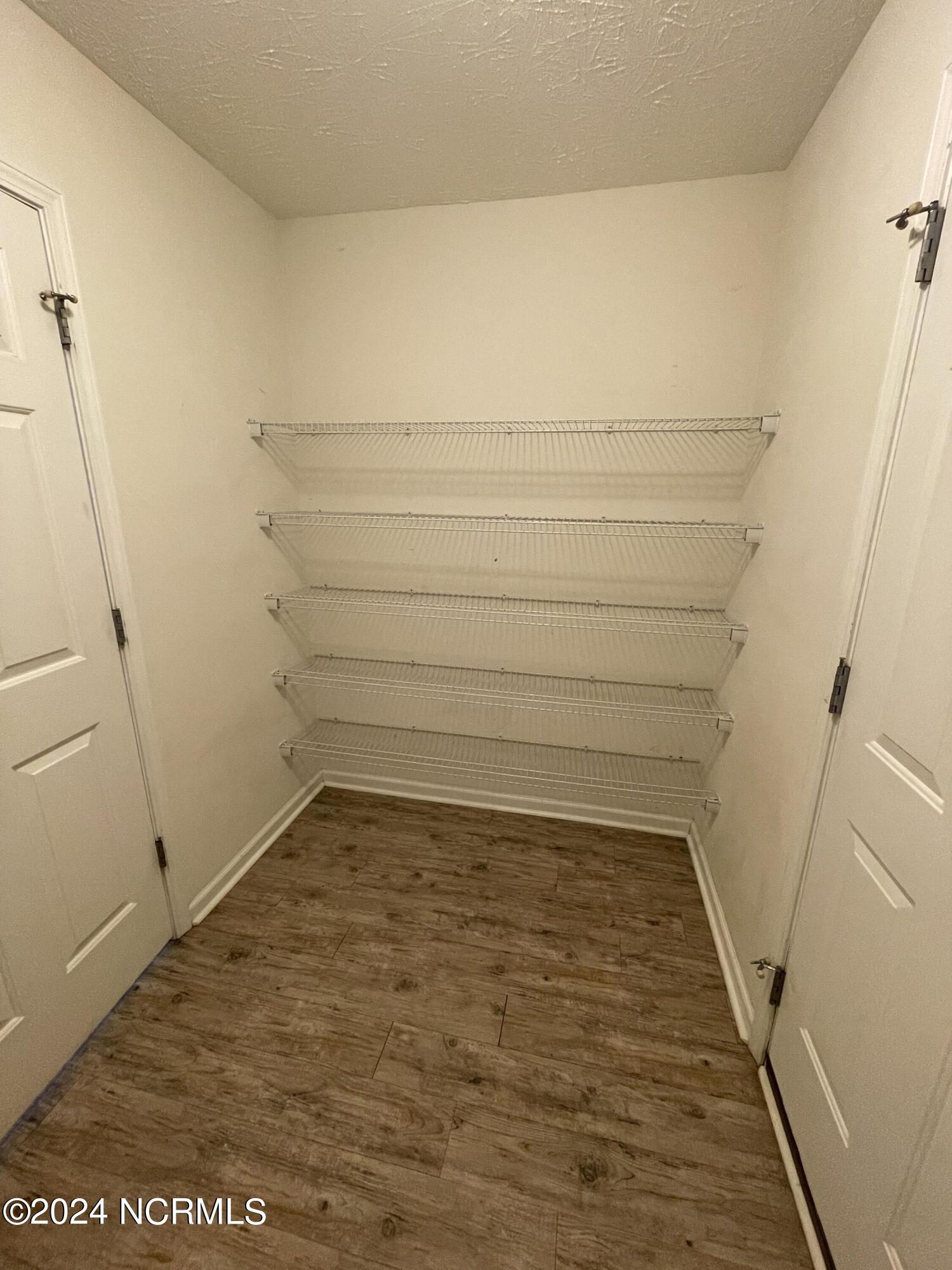 100545449 | Photo 10