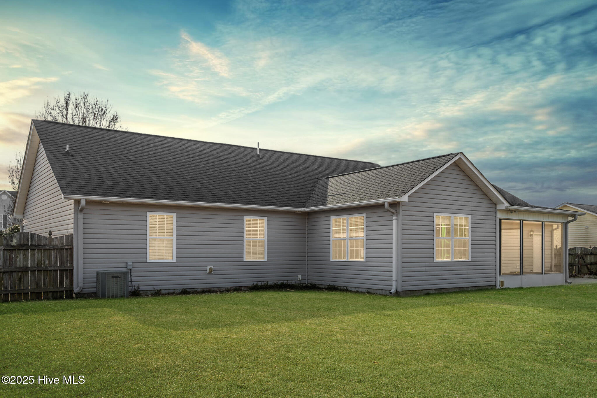 Homes for sale in Richlands, NC | 113 Airleigh Pl, Richlands, NC 28574 | MLS# 100546137