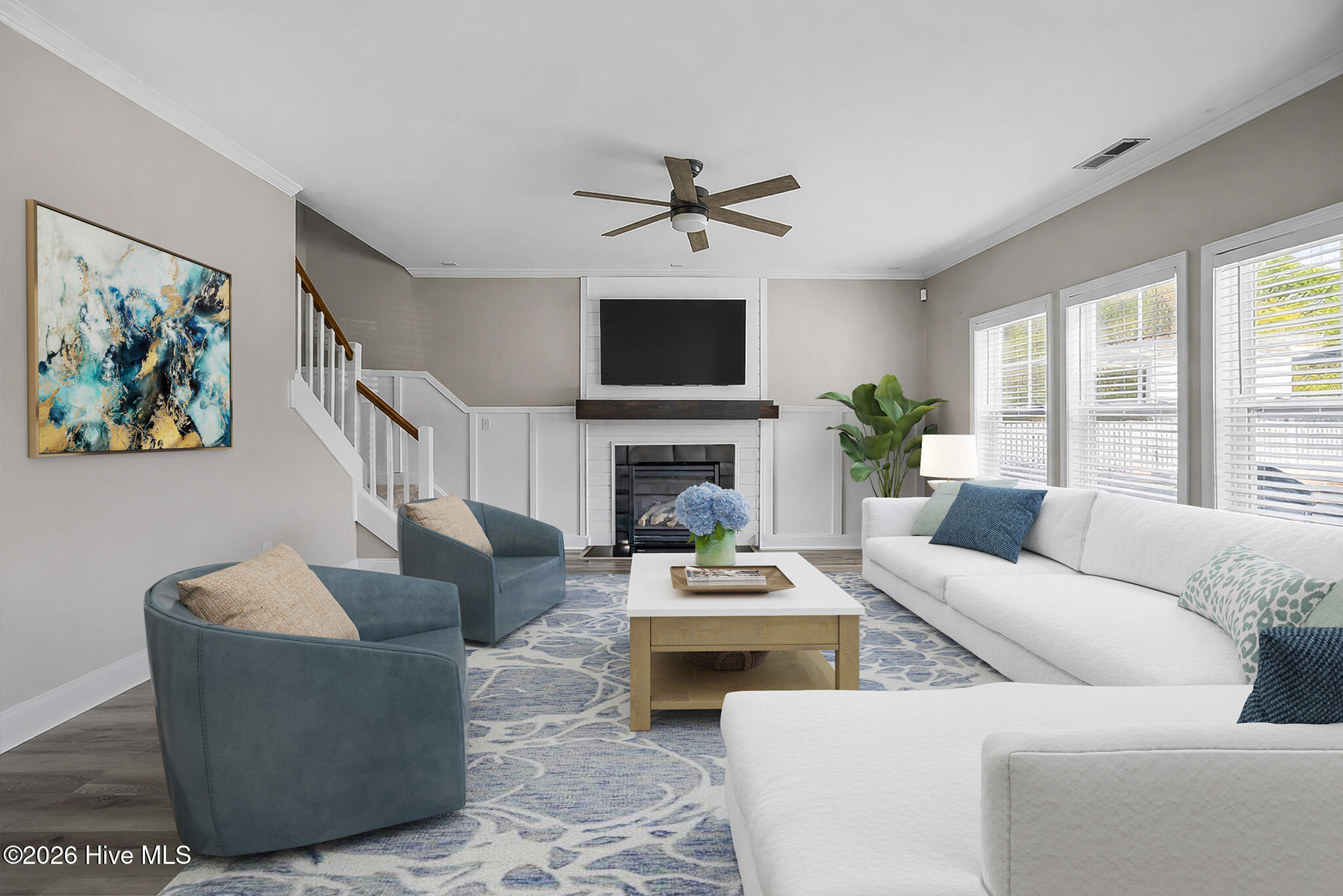 100561855 | Photo 19