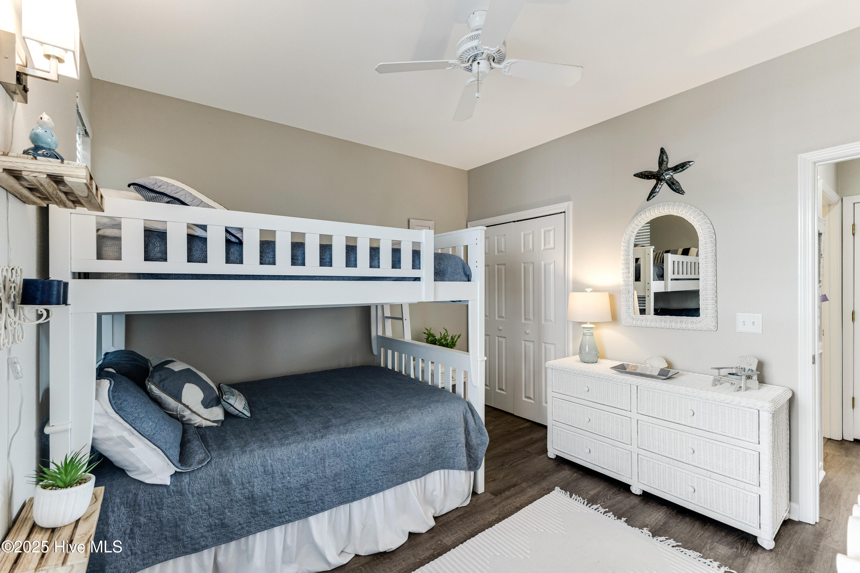 100564092 | Photo 18