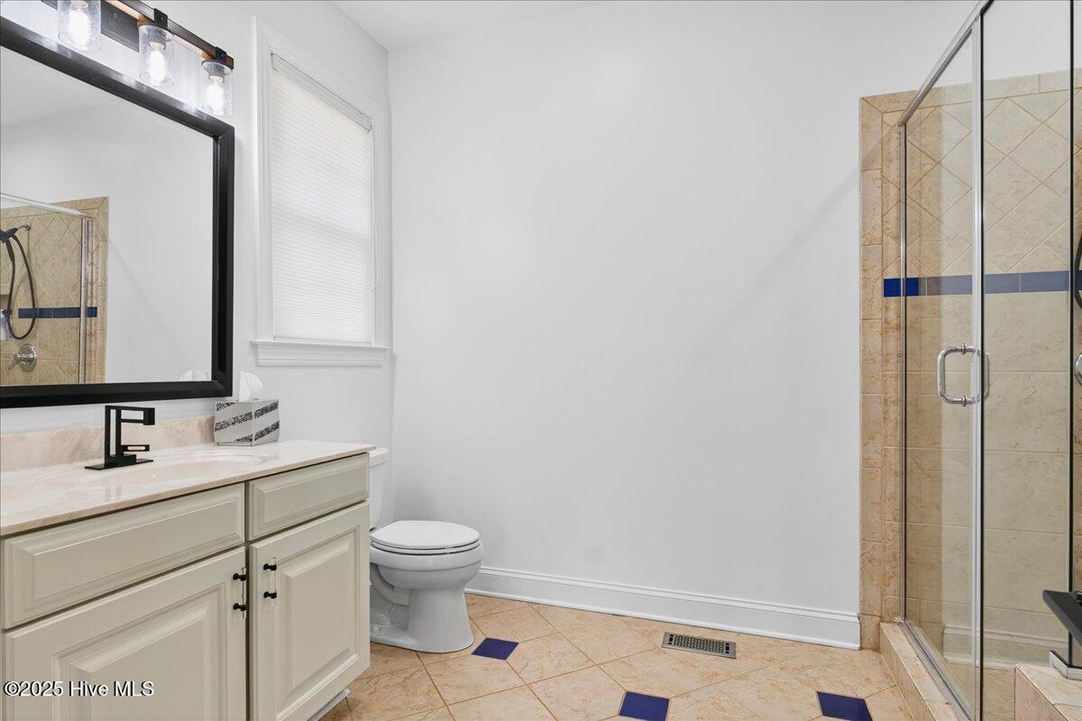 100530632 | Photo 39