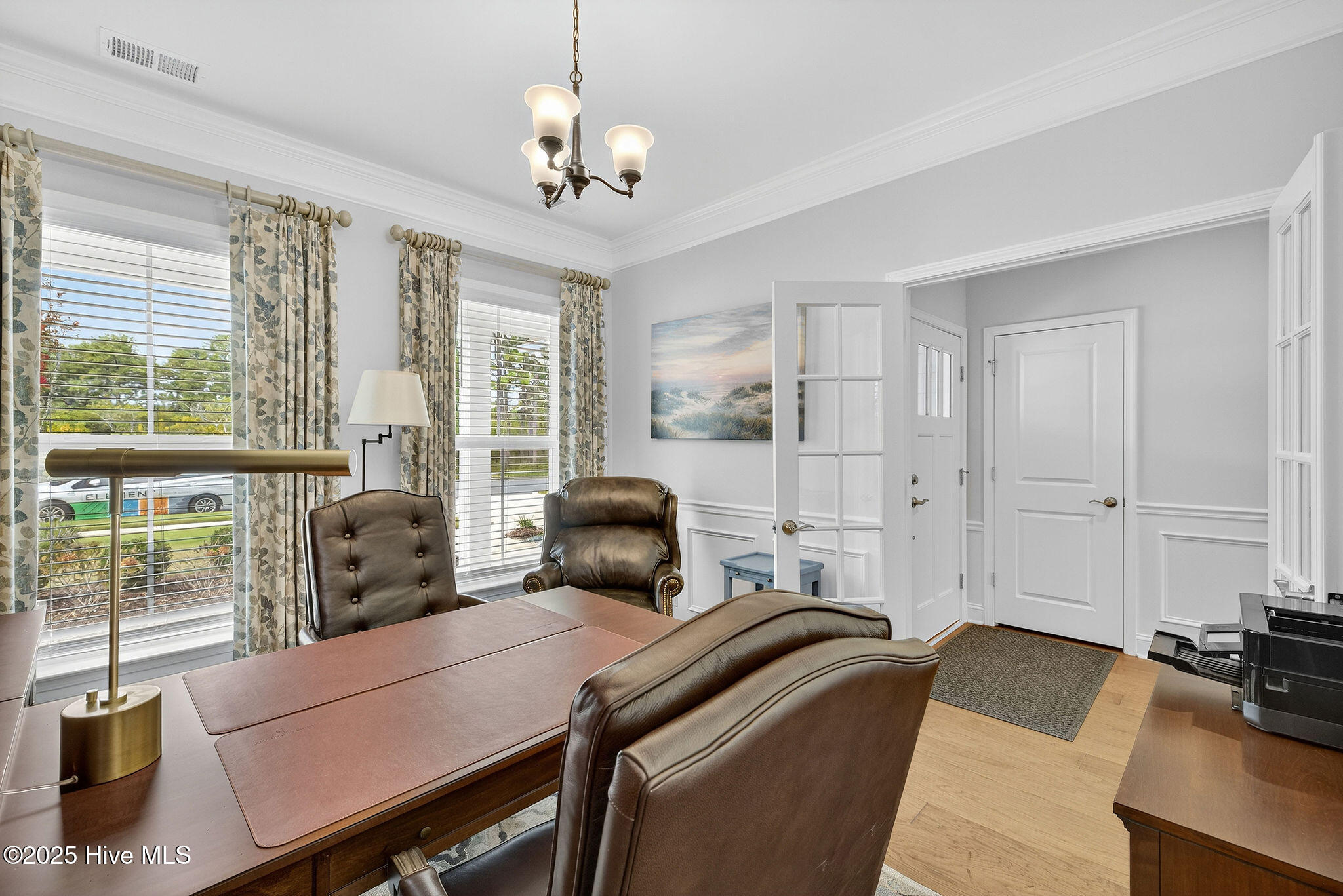 100565700 | Photo 18