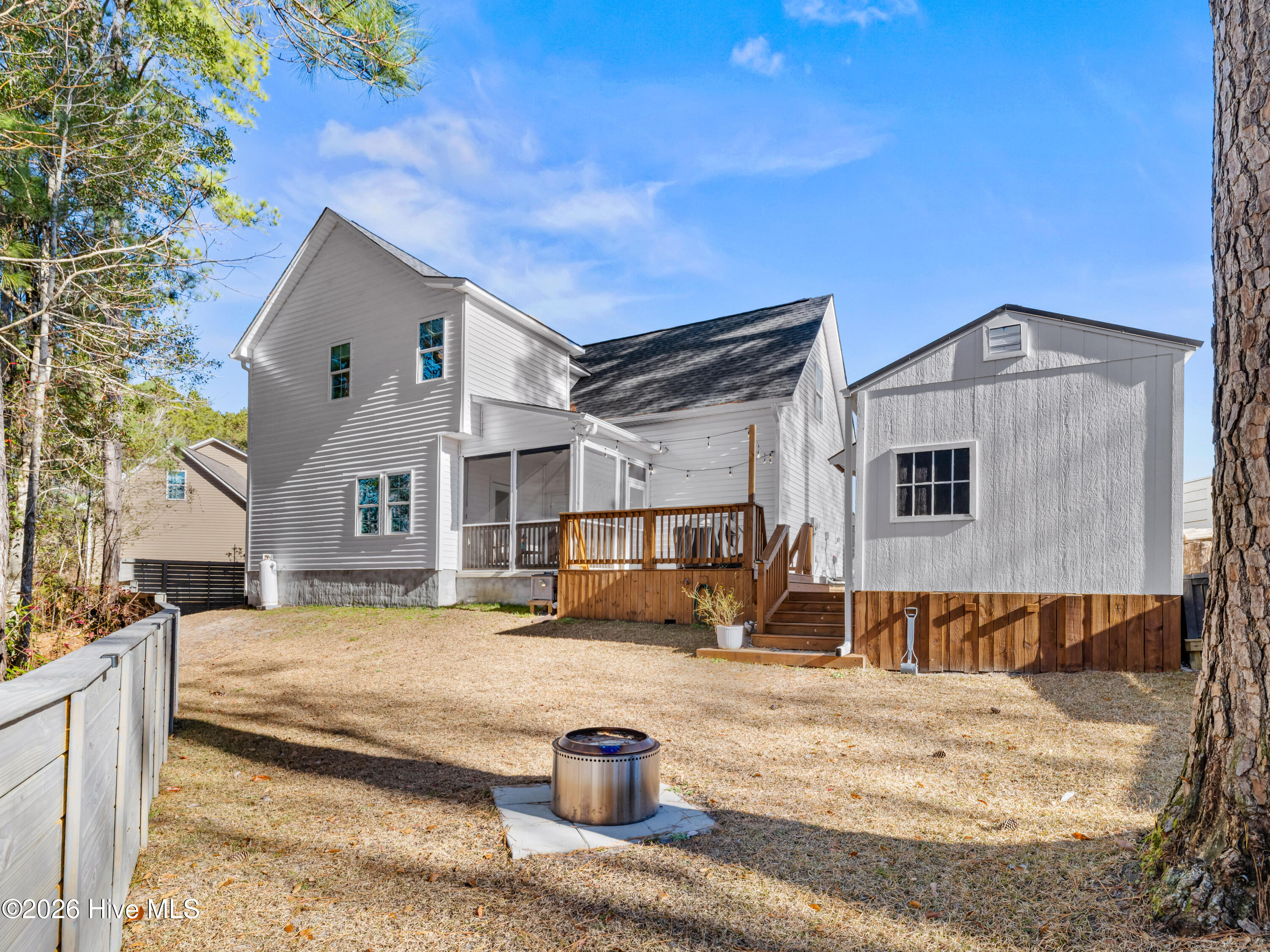 100549513 | Photo 52