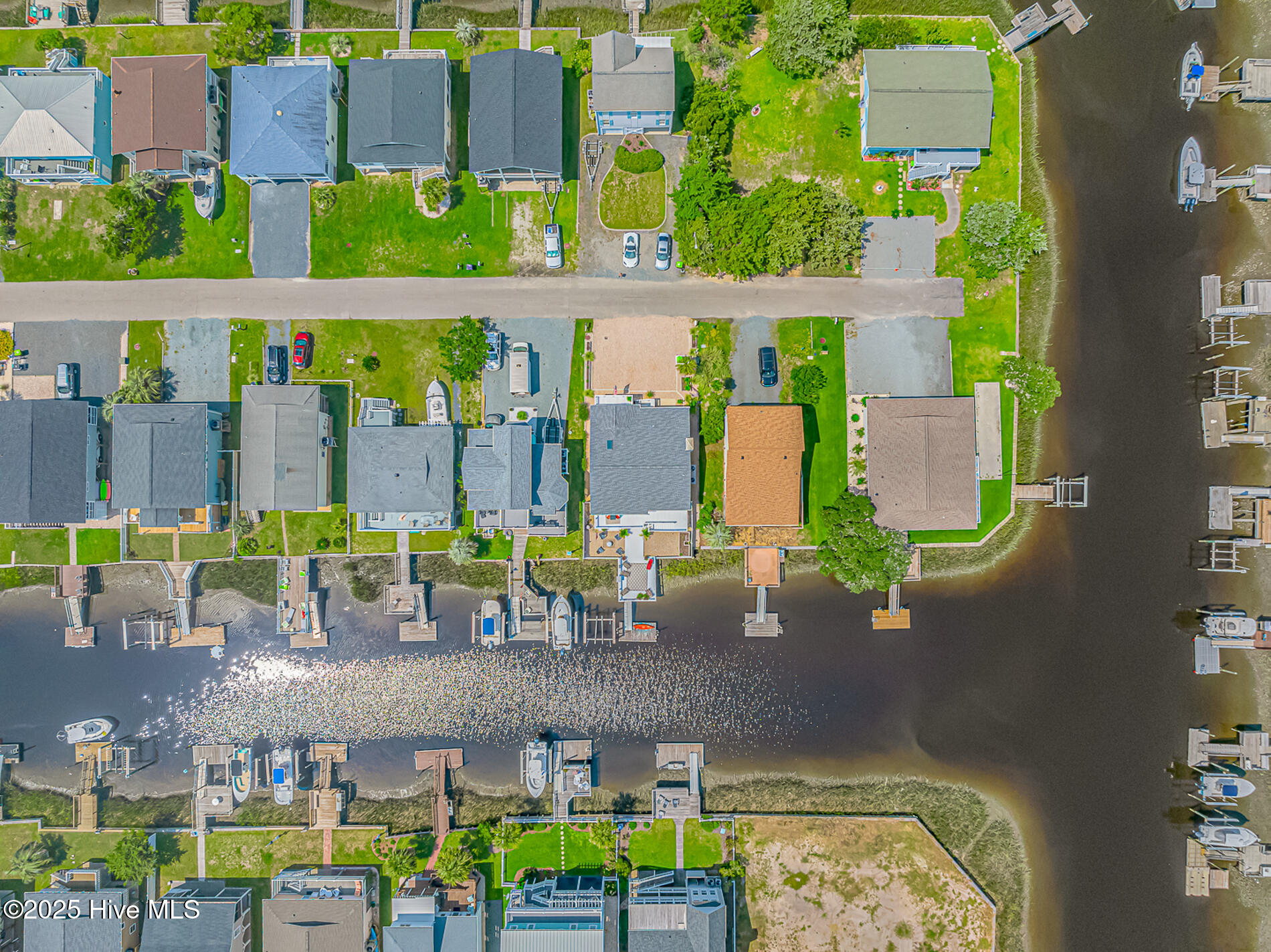 100547070 | Photo 39