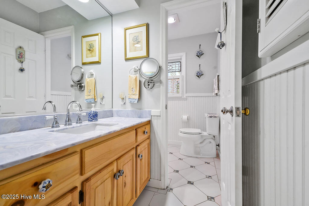 100504453 | Photo 28