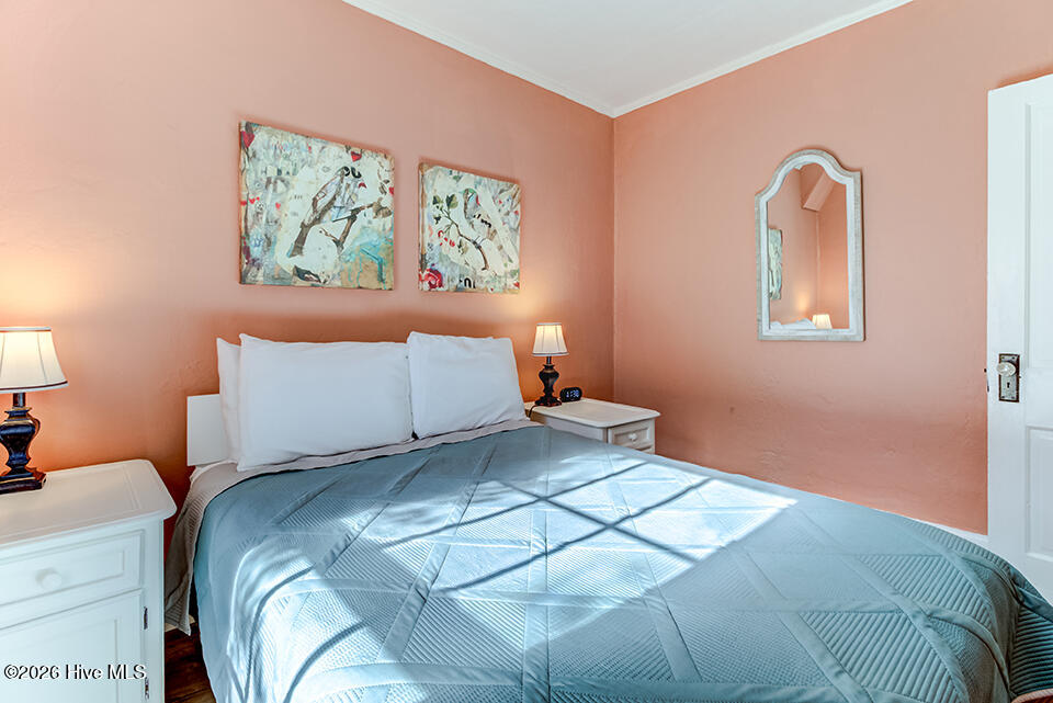 100550218 | Photo 17