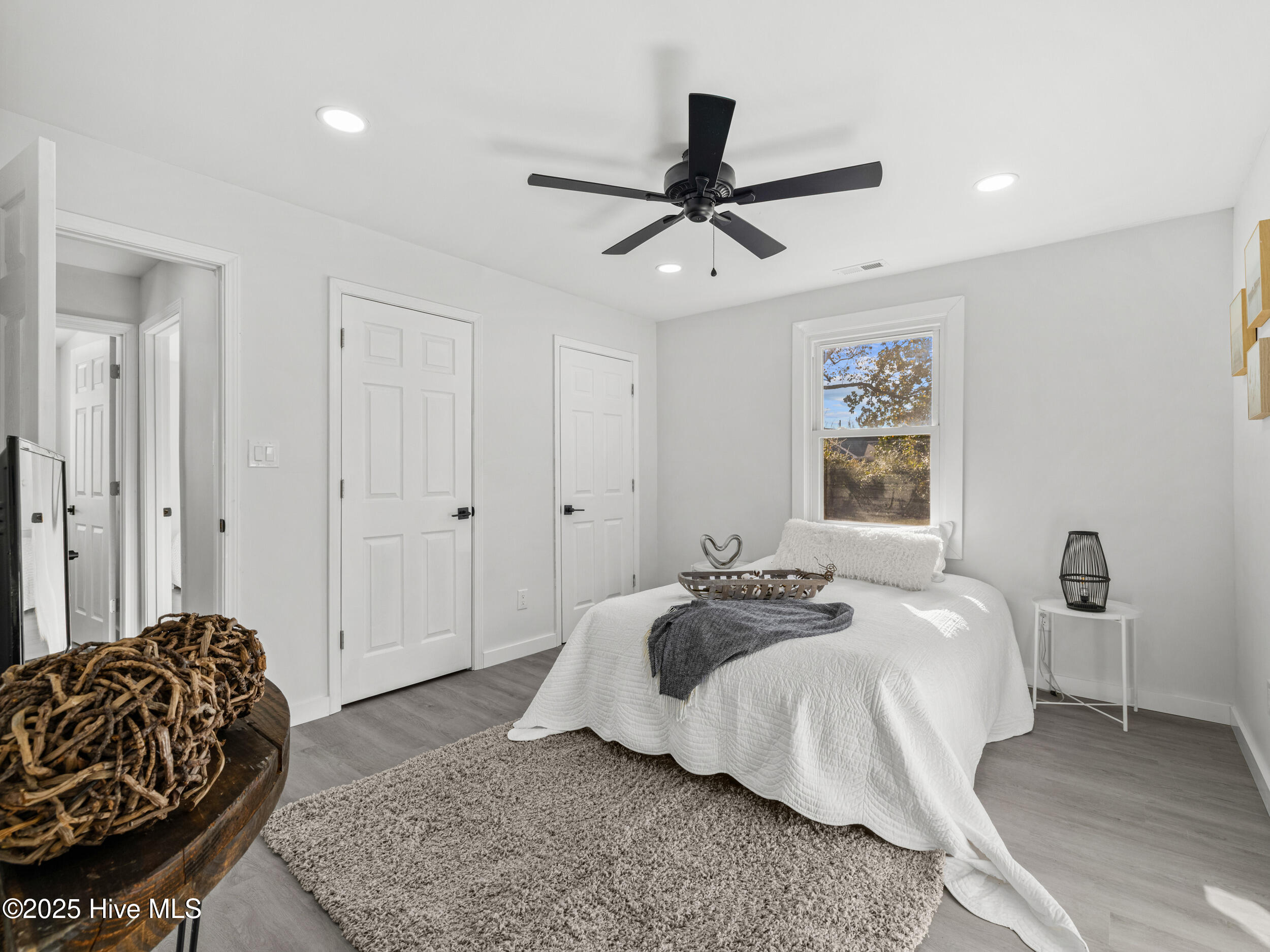 100545039 | Photo 29