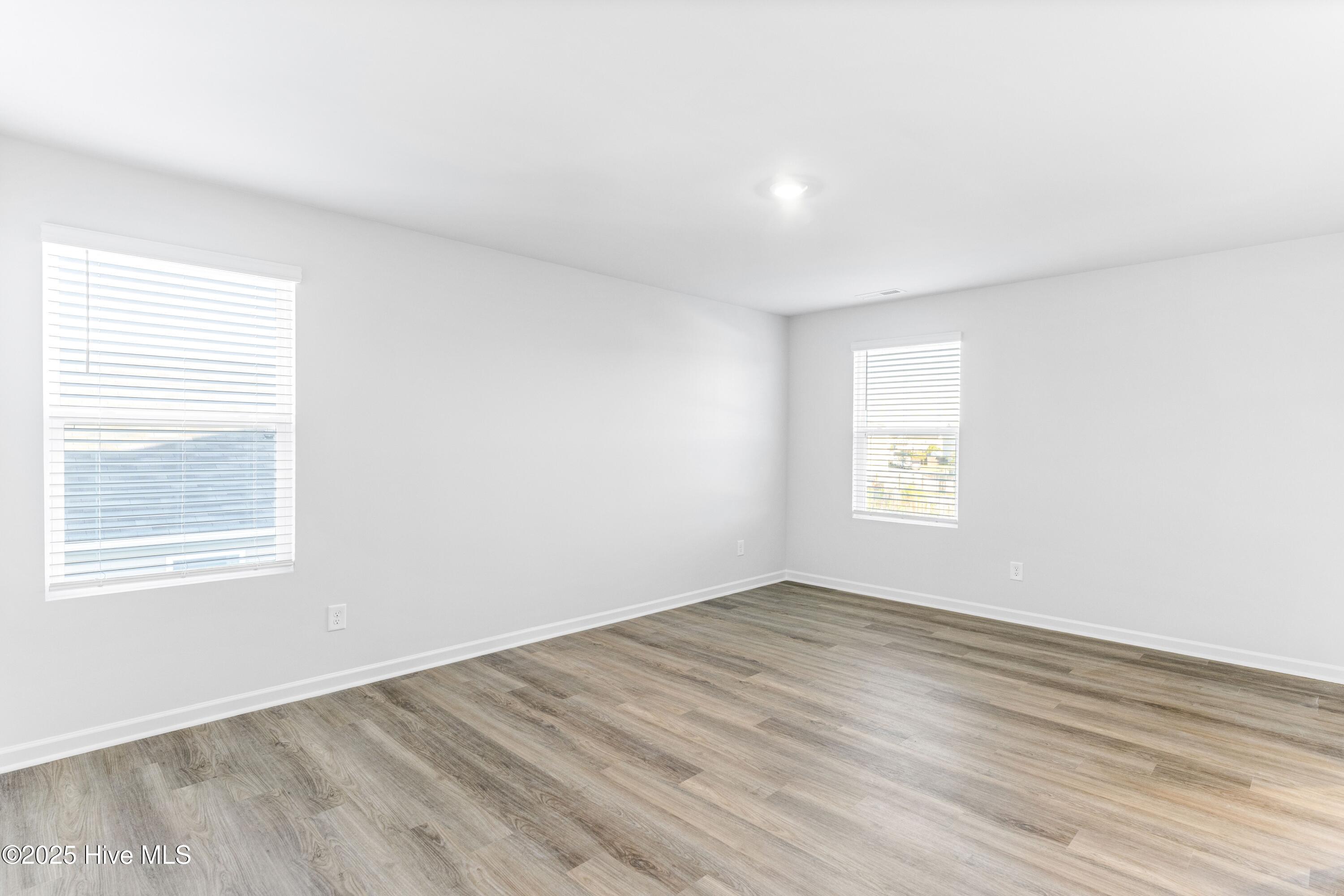 100538178 | Photo 20