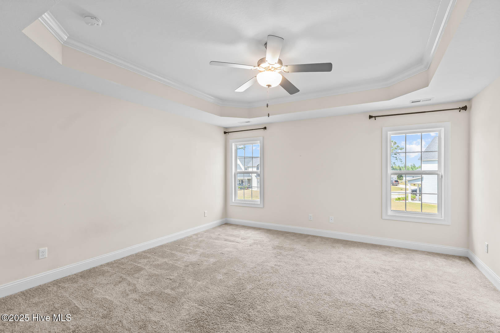 100520139 | Photo 21