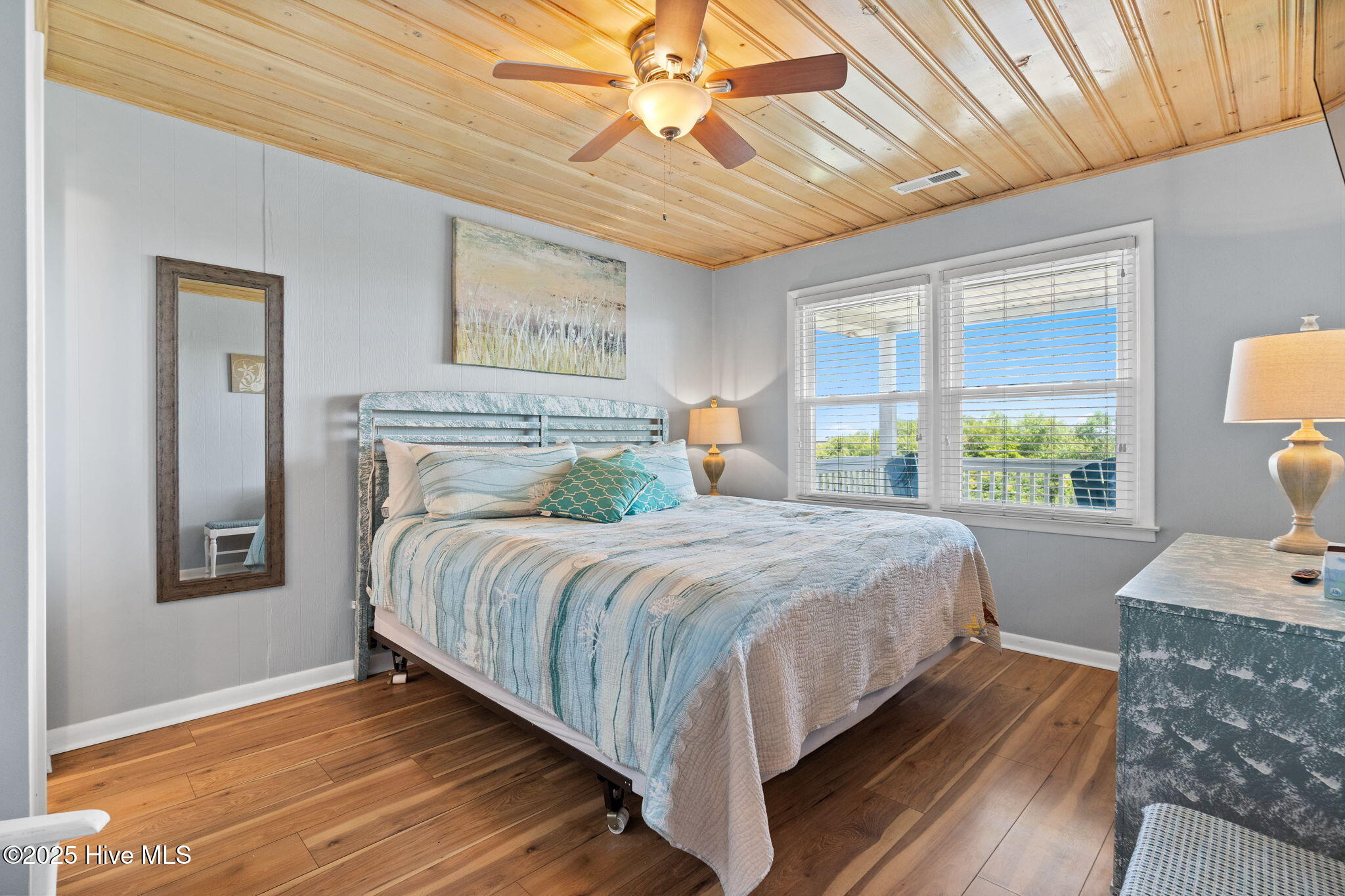 100517411 | Photo 11