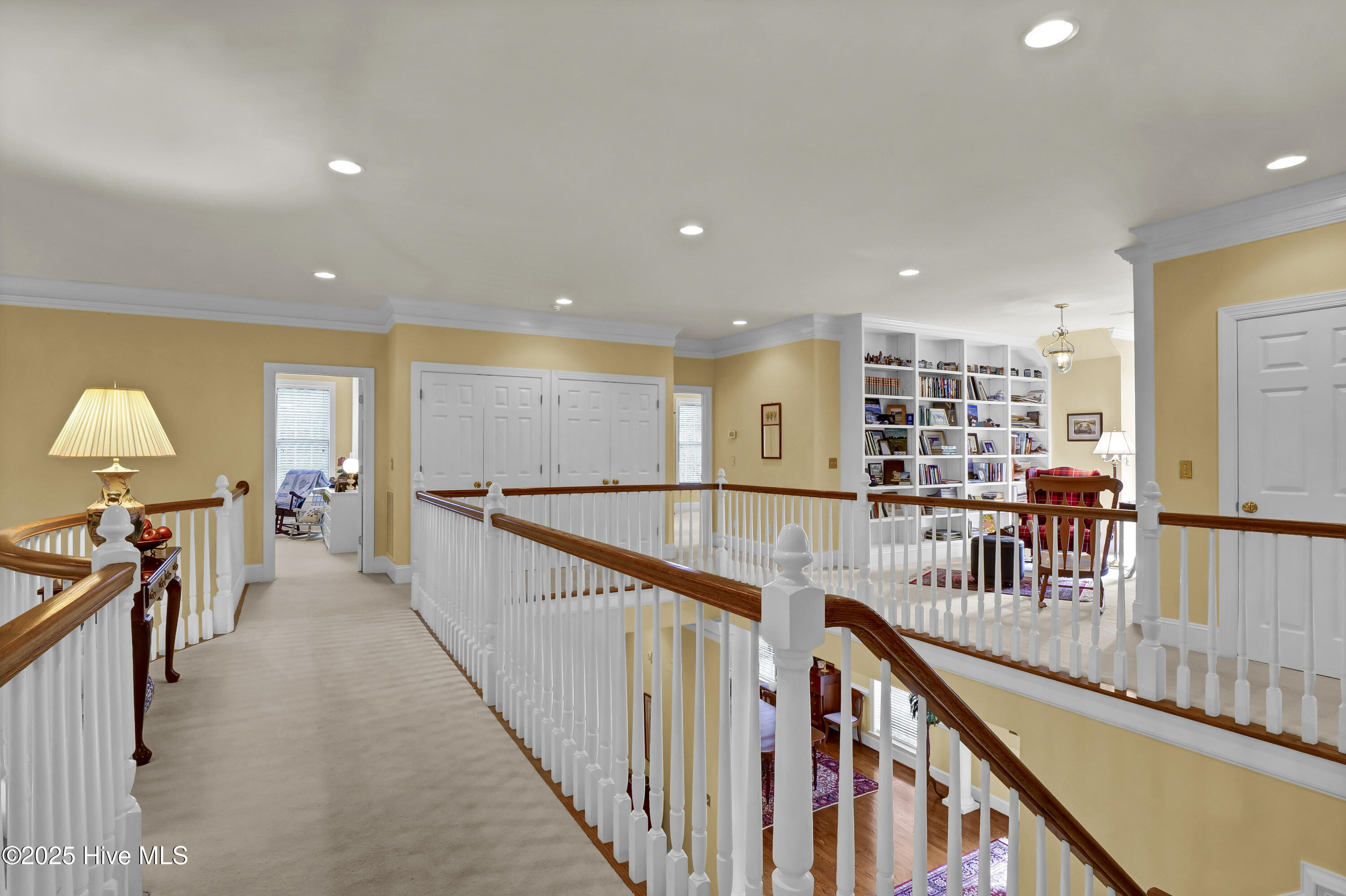 100559823 | Photo 34