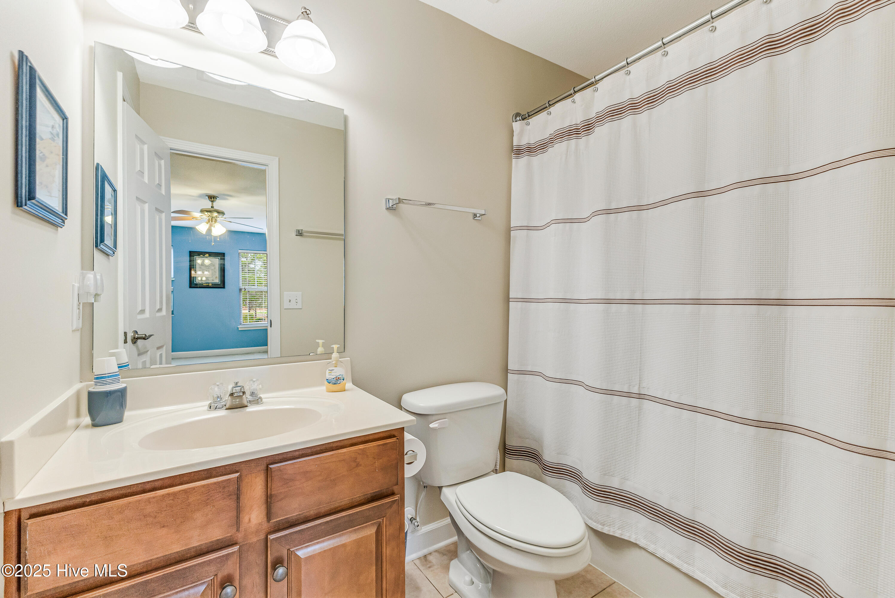 100547221 | Photo 32